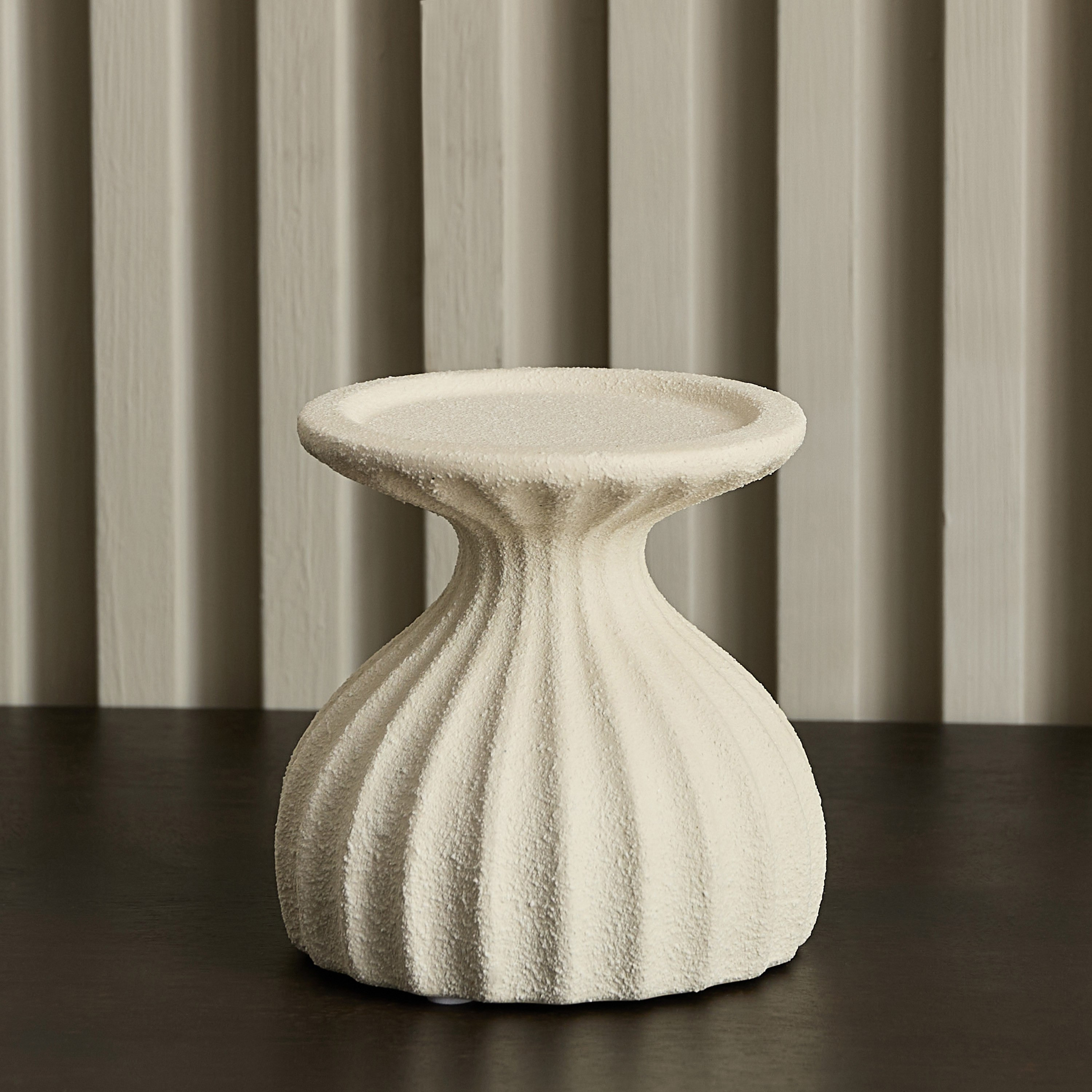 حامل شموع عمودي مزخرف من أمبر ألورا - 11×11×11 سم-hbxlivingroom-decorandaccessories-candleholders-image-7