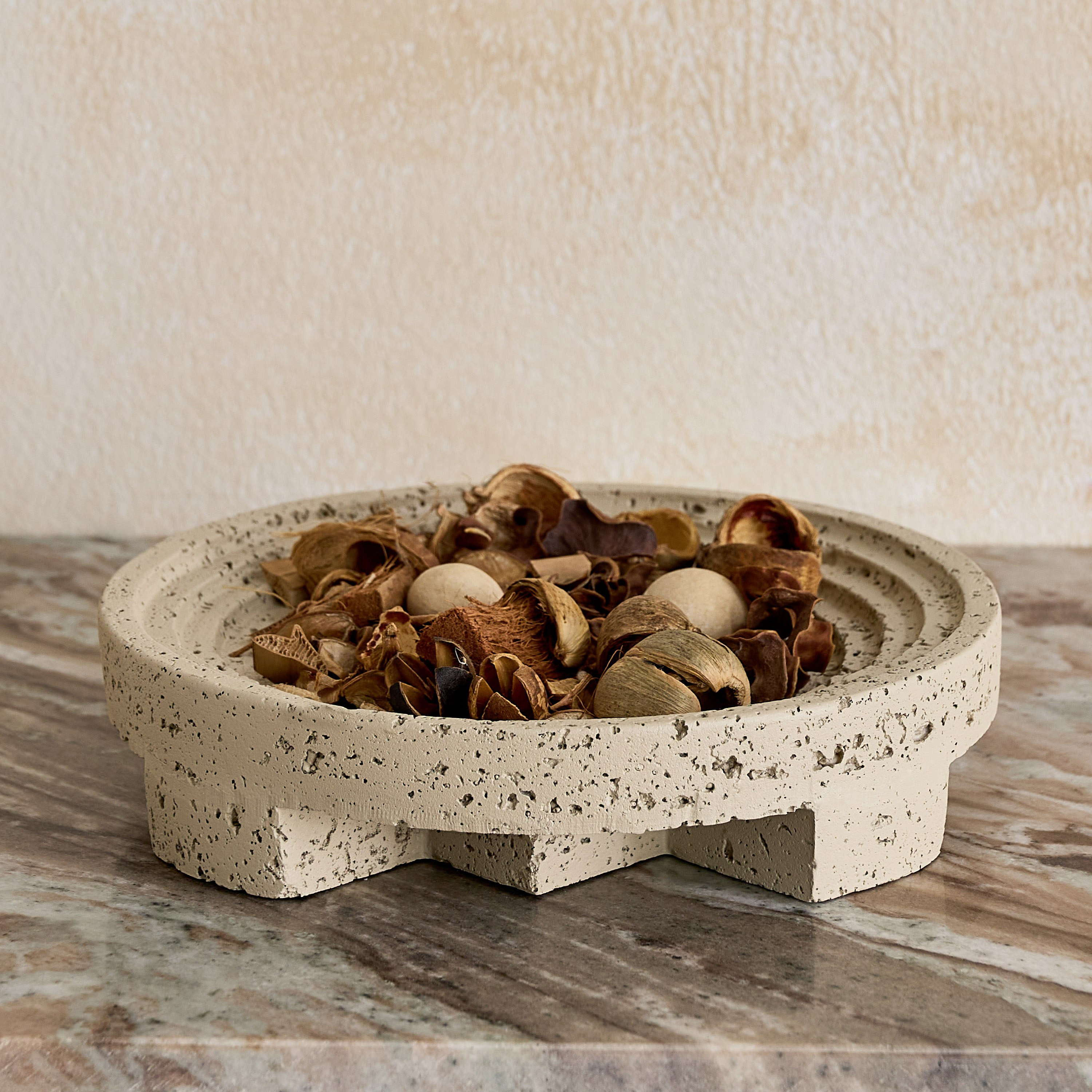 Fresco Vila Decorative Resin Tray - 22.2x22.2x5.1 cm-hbxhomeware-hbxdecorandfurnishings-image-4