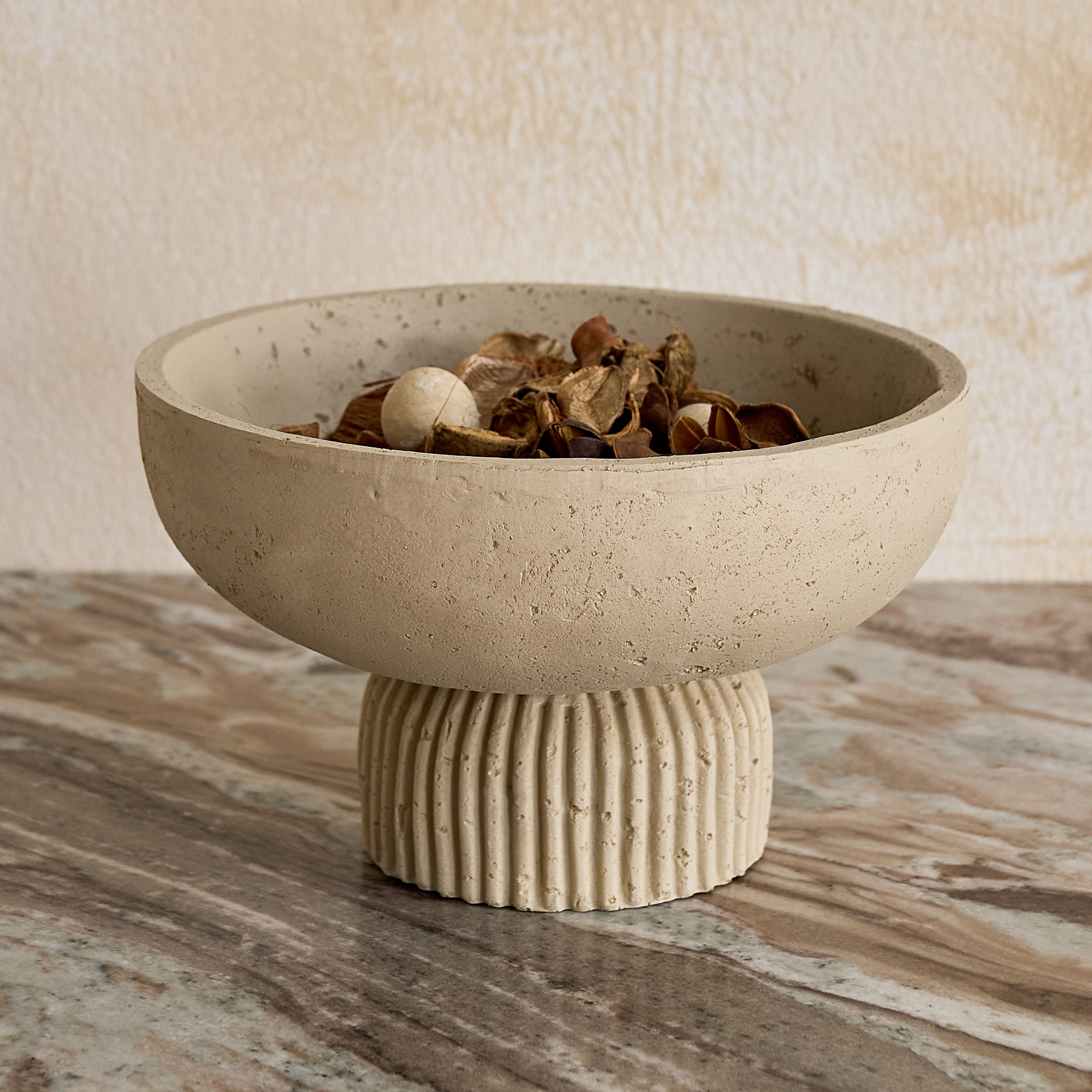 وعاء ديكور بقاعدة راتنج من فريسكو فيلا - 20.2x20.2x12 سم-hbxdecorandfurnishings-homeaccessories-bowls-image-5