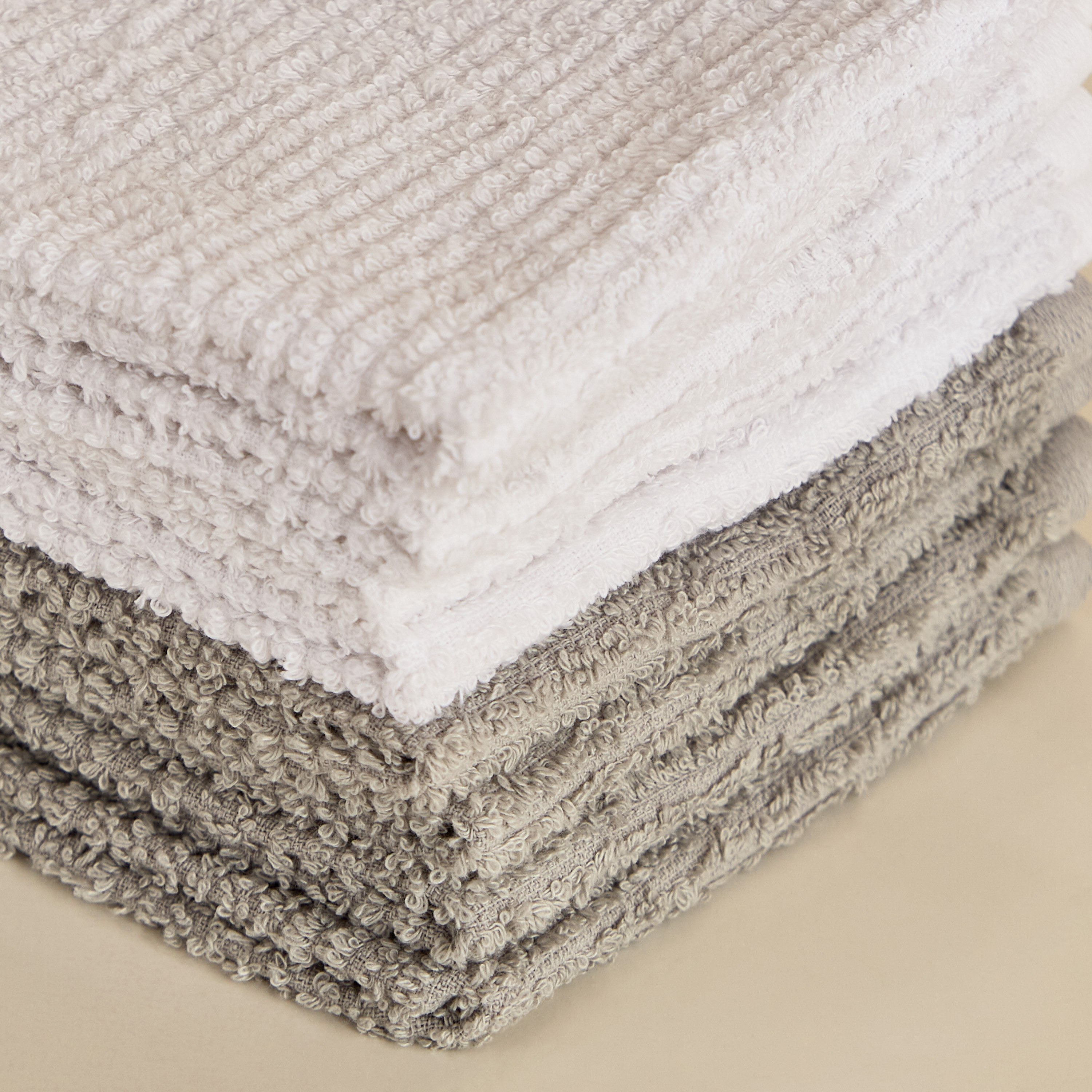 طقم مناشف وجه قطن بارزة الملمس 8 قطع من أتلانتا - 30x30 سم-hbxbathroom-bathroomtextiles-image-2