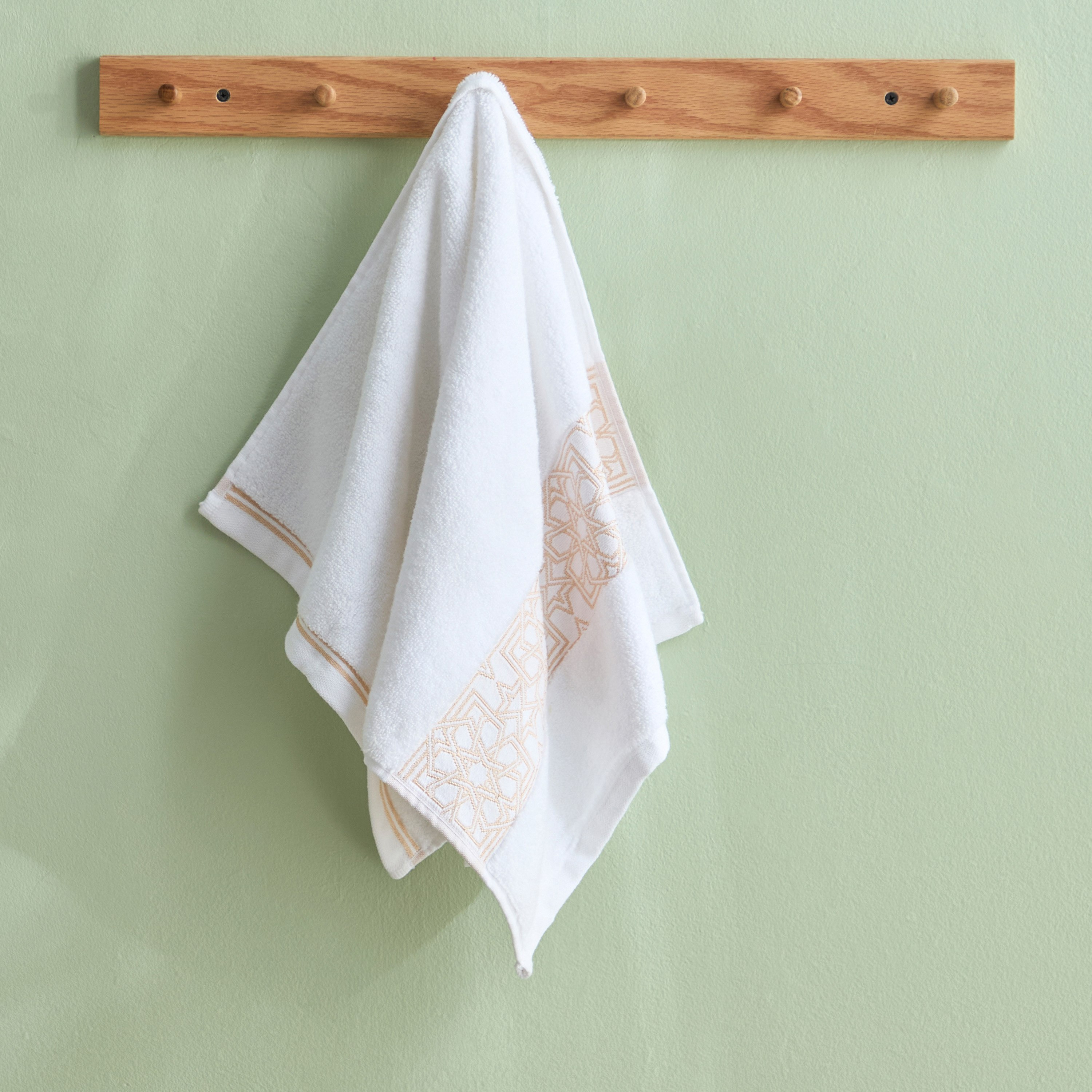 White Haven Layali Noor Lurex Patterned Cotton Hand Towel - 40x70 cm-hbxbathroom-bathroomtextiles-image-1