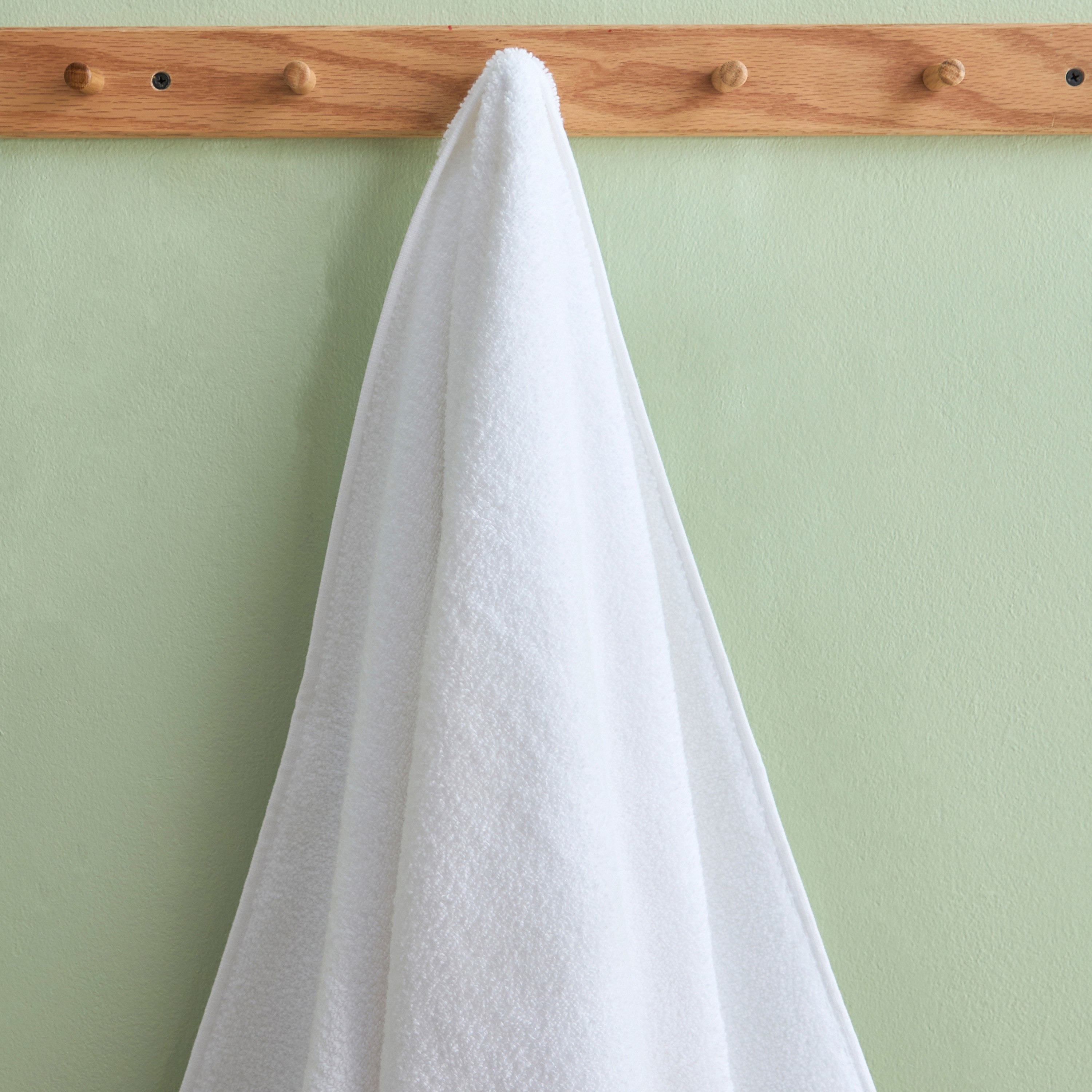 منشفة حمام قطن لوريكس منقوشة من وايت هيفن ليالي نور - 70x140 سم-hbxbathroom-bathroomtextiles-image-2