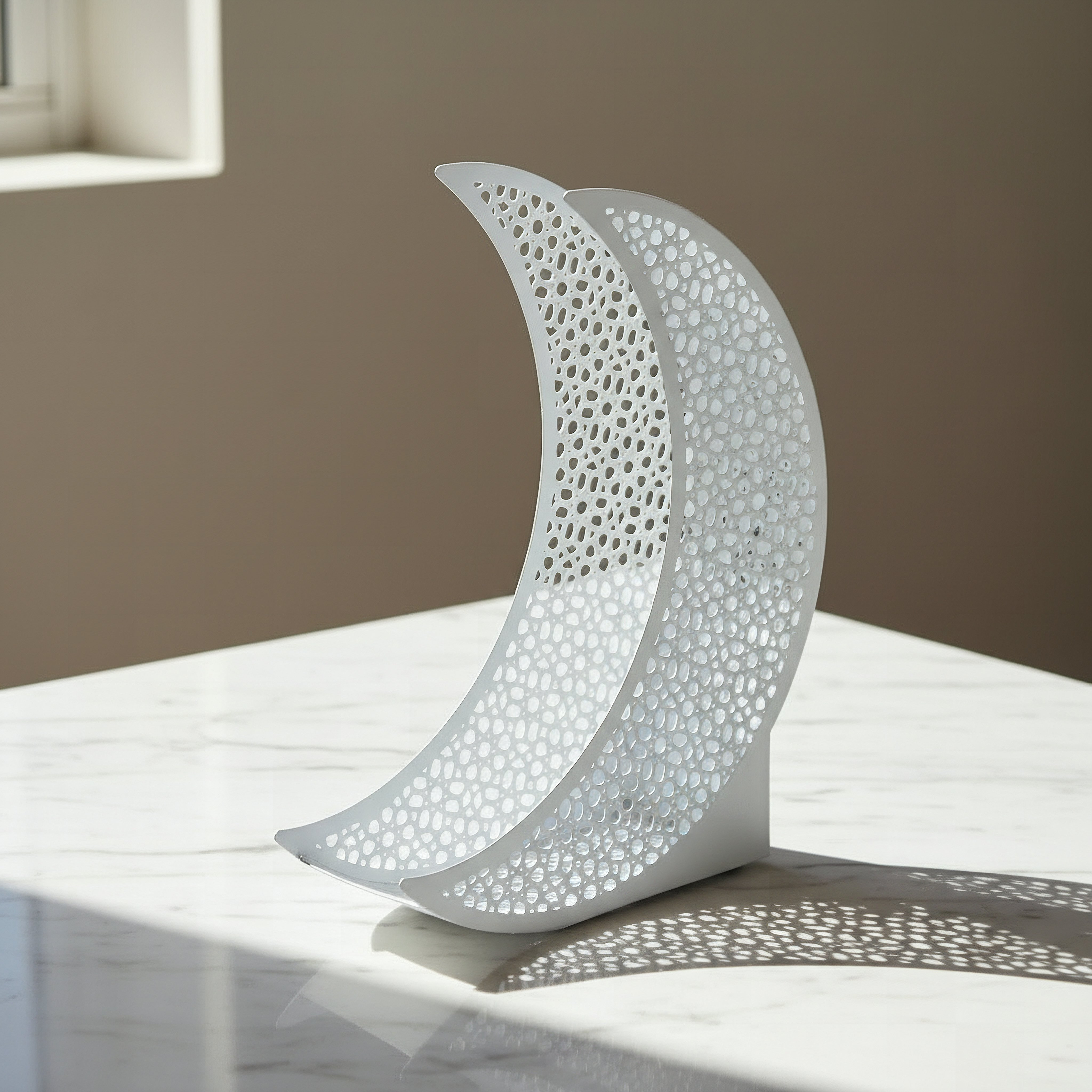 زينة هلال من سيليستيال ليالي نور - 23x7.5x28 سم-hbxhomeware-homedecor-figurinesandornaments-image-1