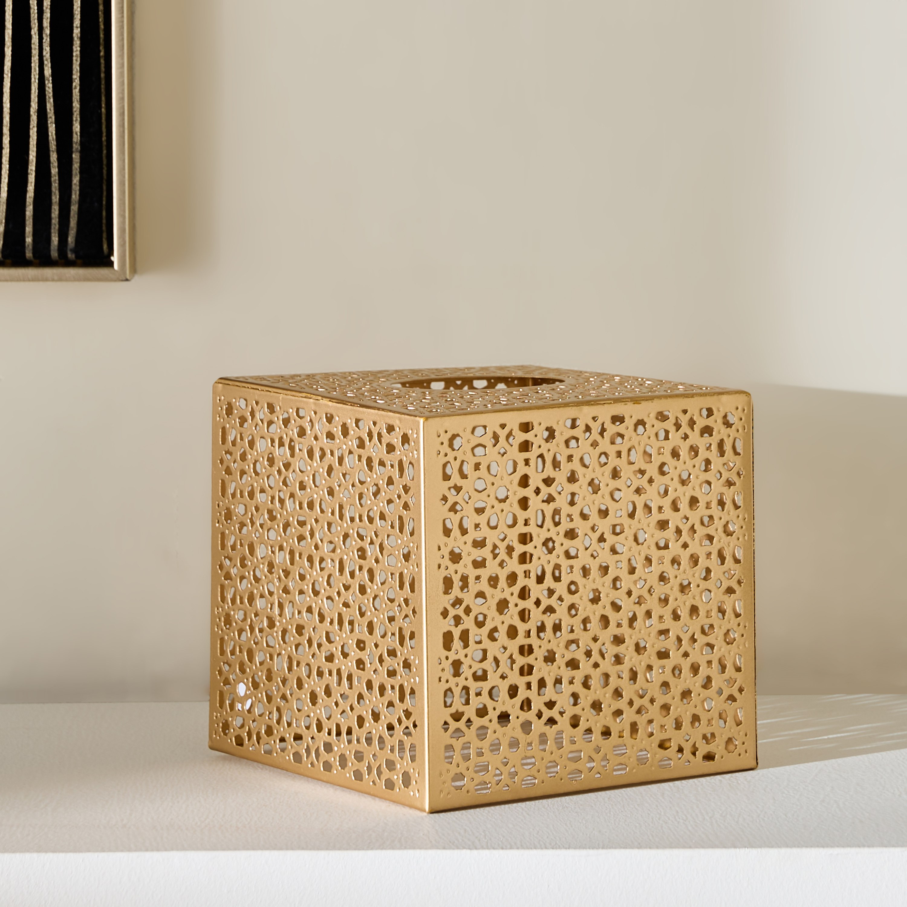 Arabesque Zaynah Decorative Cutwork Tissue Box - 14x14x14 cm-hbxdecorandfurnishings-homeaccessories-novelties-image-2