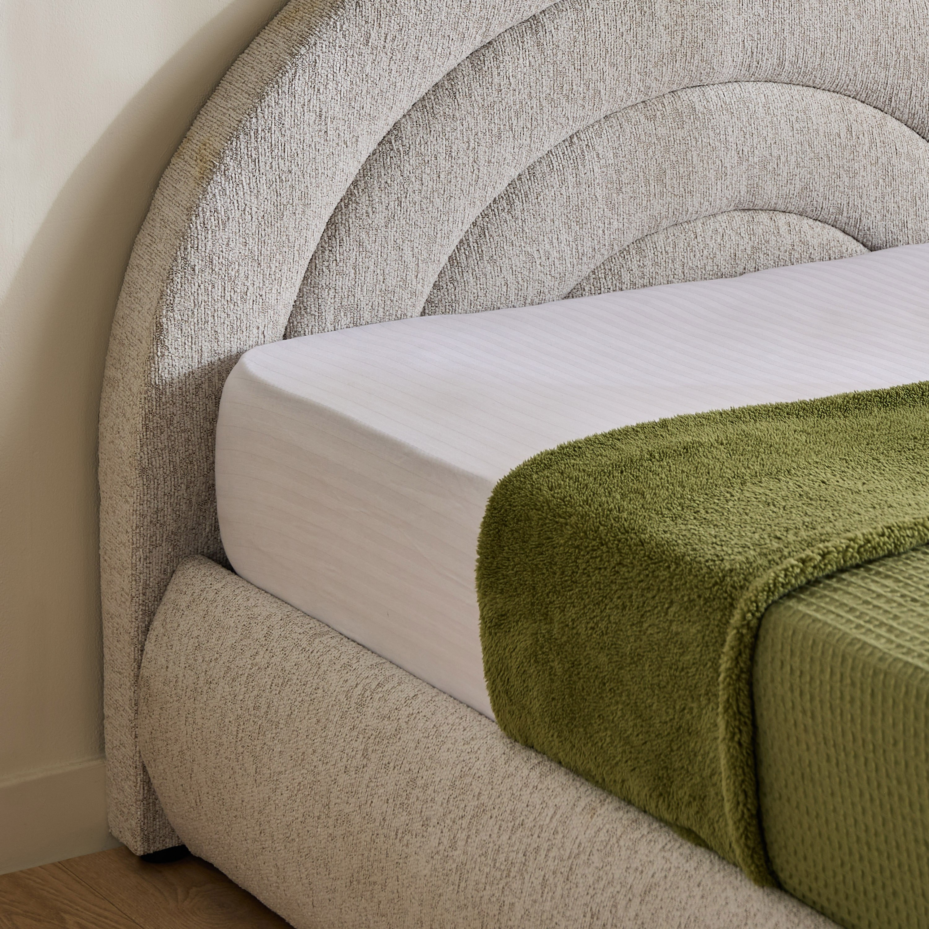 Movo Island Sardinia Upholstered Twin Bed - 120x200 cm-hbxbedroom-bedsandbedsets-upholsteredbeds-twin-image-4