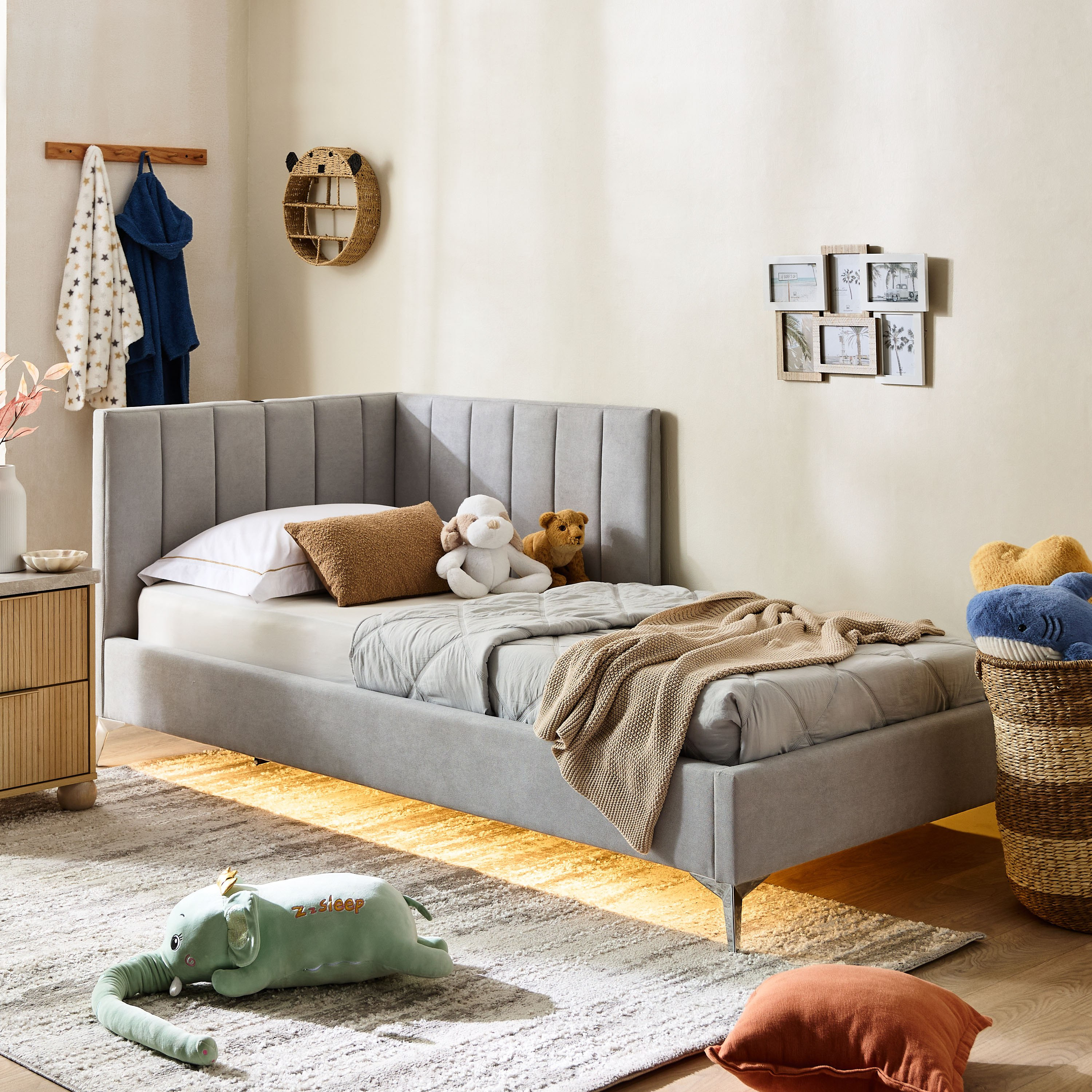 Movo Veneto Castel Smart Upholstered Single Day Bed - 90x200 cm-hbxfurniture-bedsandbedsets-daybeds-image-9