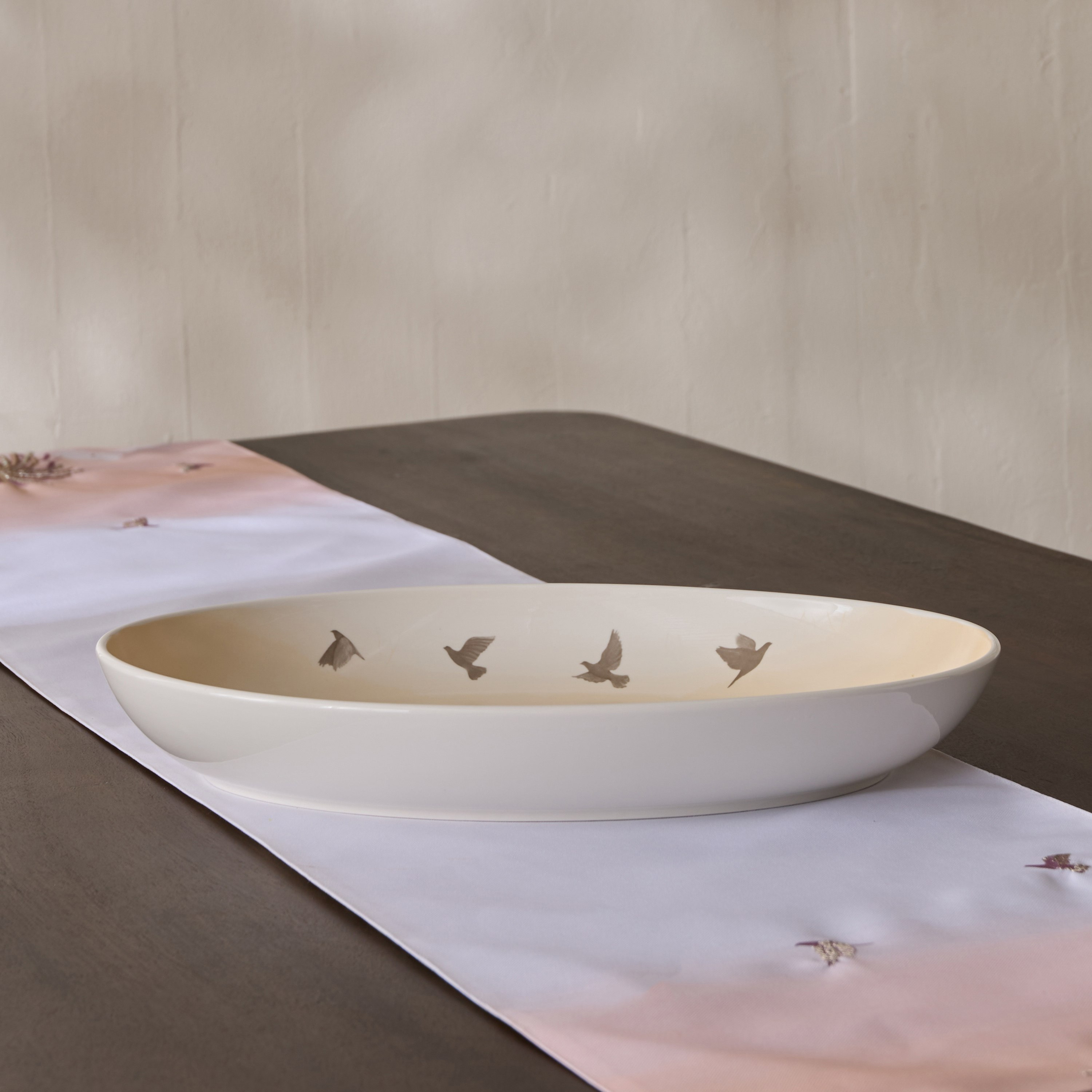 صحن تقديم كبير من صحارا - 40 سم-hbxdecorandfurnishings-tabletop-serveware-image-1