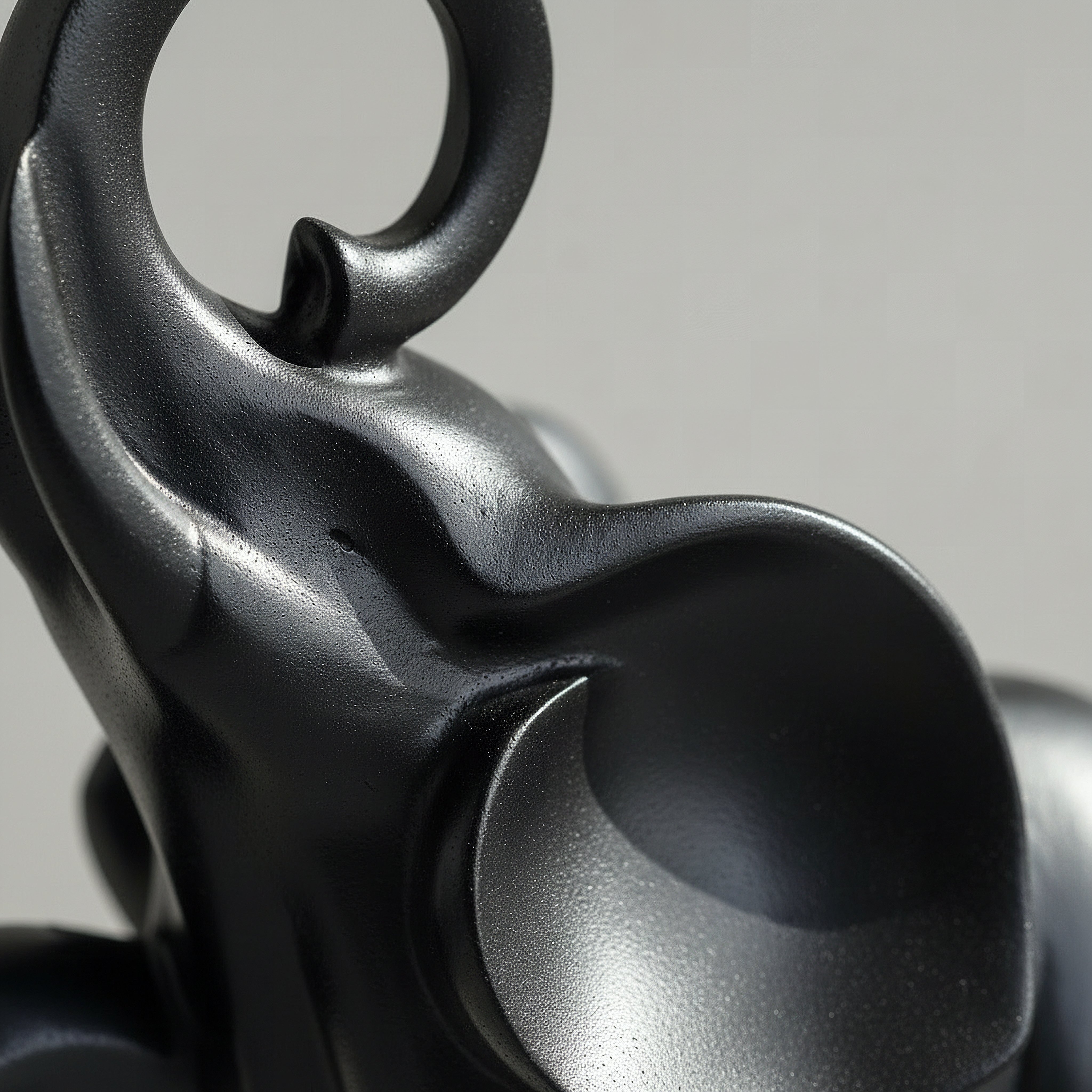 قطعة ديكور بولي ريزين فيل على كرة من رين قصيدة - 15x8.8x26.2-hbxhomeware-homedecor-figurinesandornaments-image-3