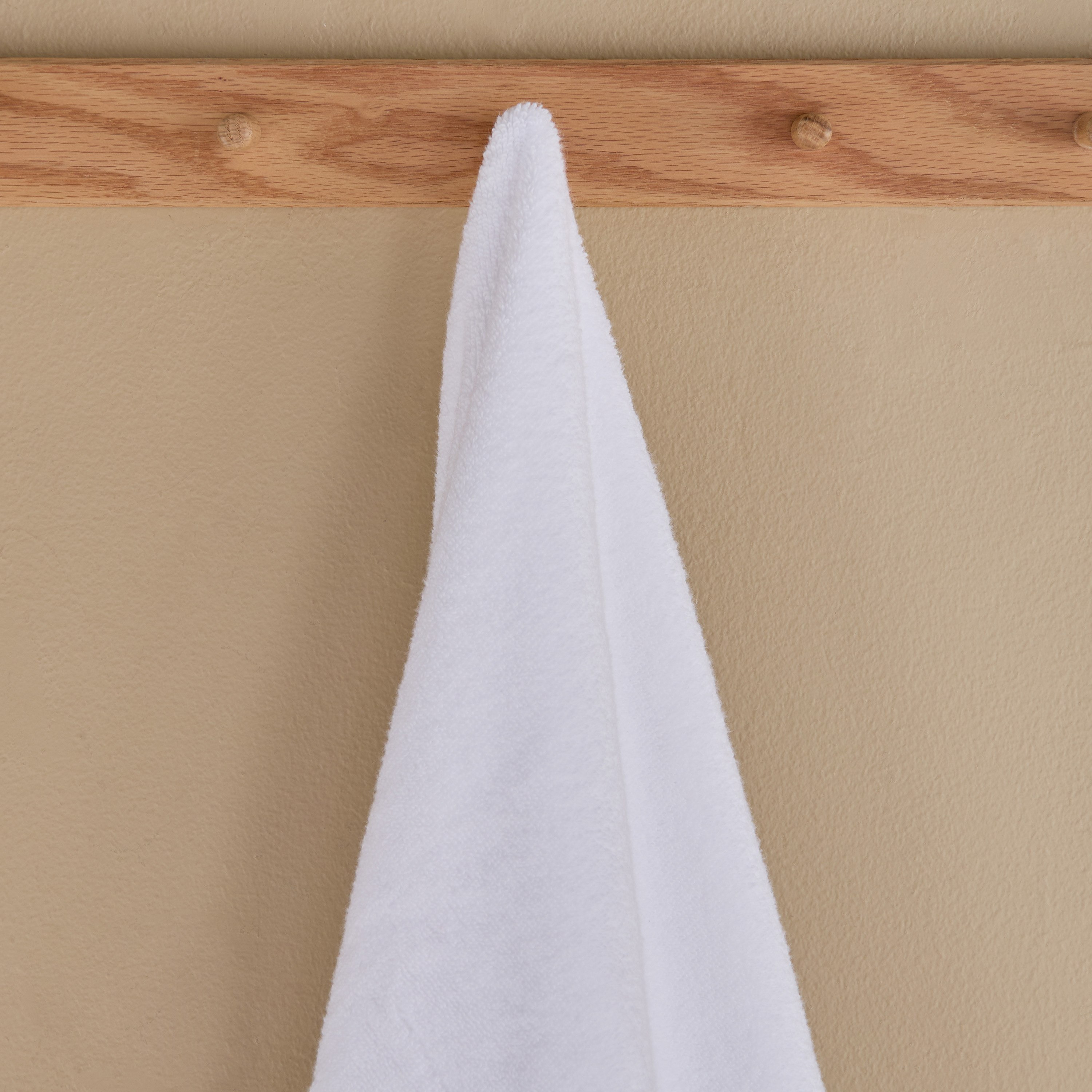 White Haven Geo Lux Cotton Zero Twist Bath Sheet - 90x150 cm-hbxbathroom-bathroomtextiles-image-2
