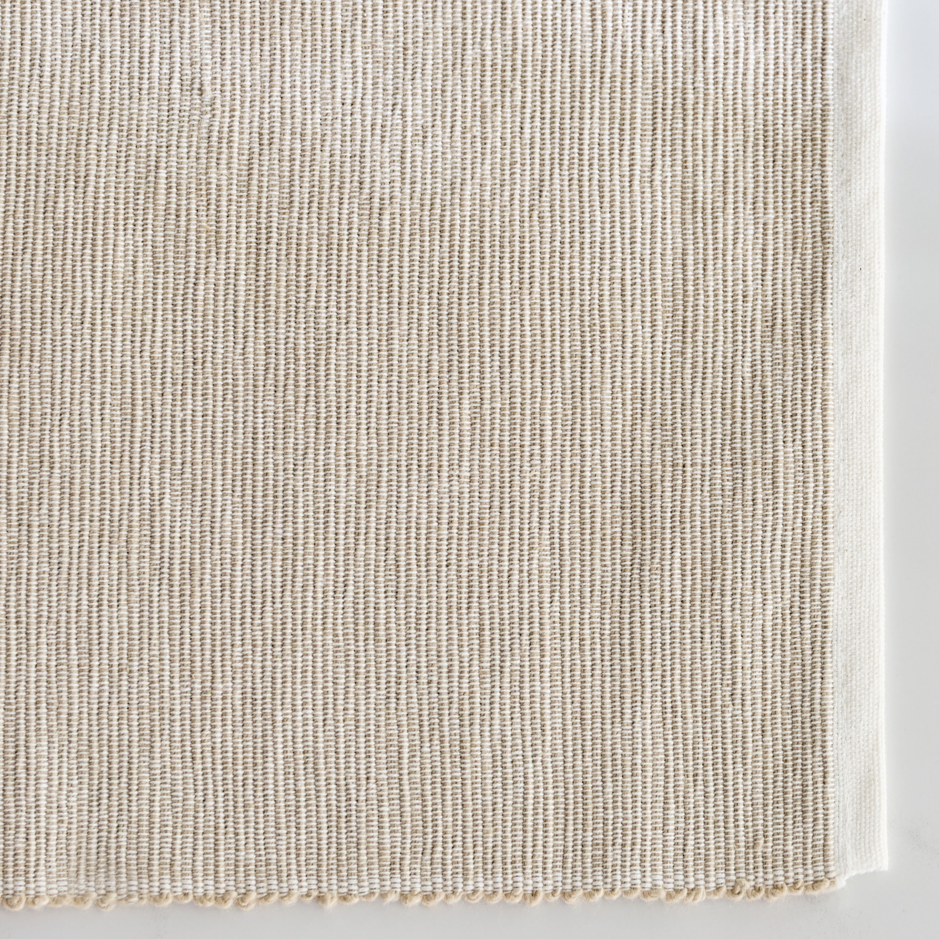 لبادة صحون مضلعة هنا من هارلي - 33x45 سم-hbxdecorandfurnishings-homefurnishings-tablelinens-image-2