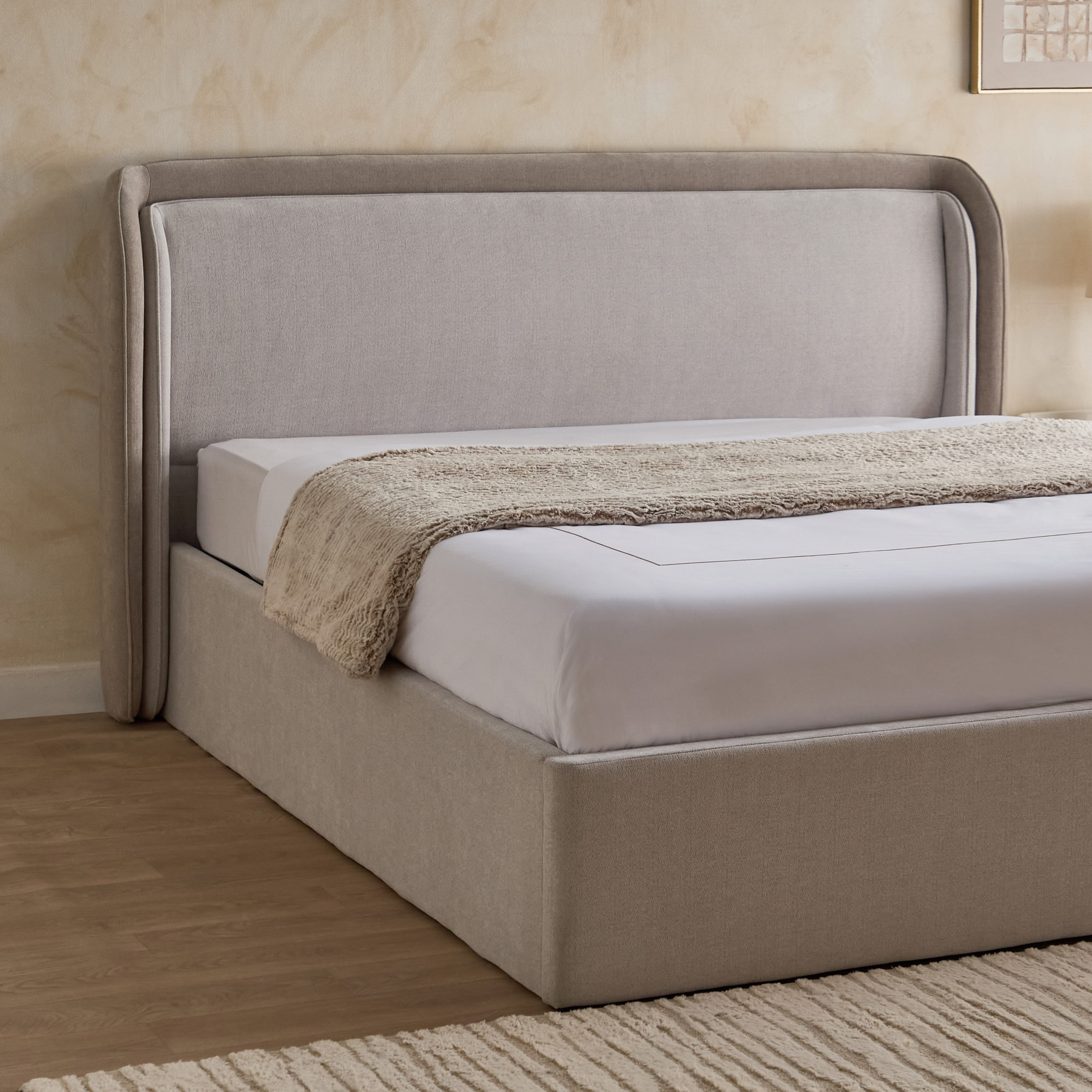 Umbria Upholstered Hydraulic Storage Sintered Stone 5-Piece King Bedroom Set - 180x200 cm-hbxbedroom-bedsandbedsets-bedroomsets-king-image-3