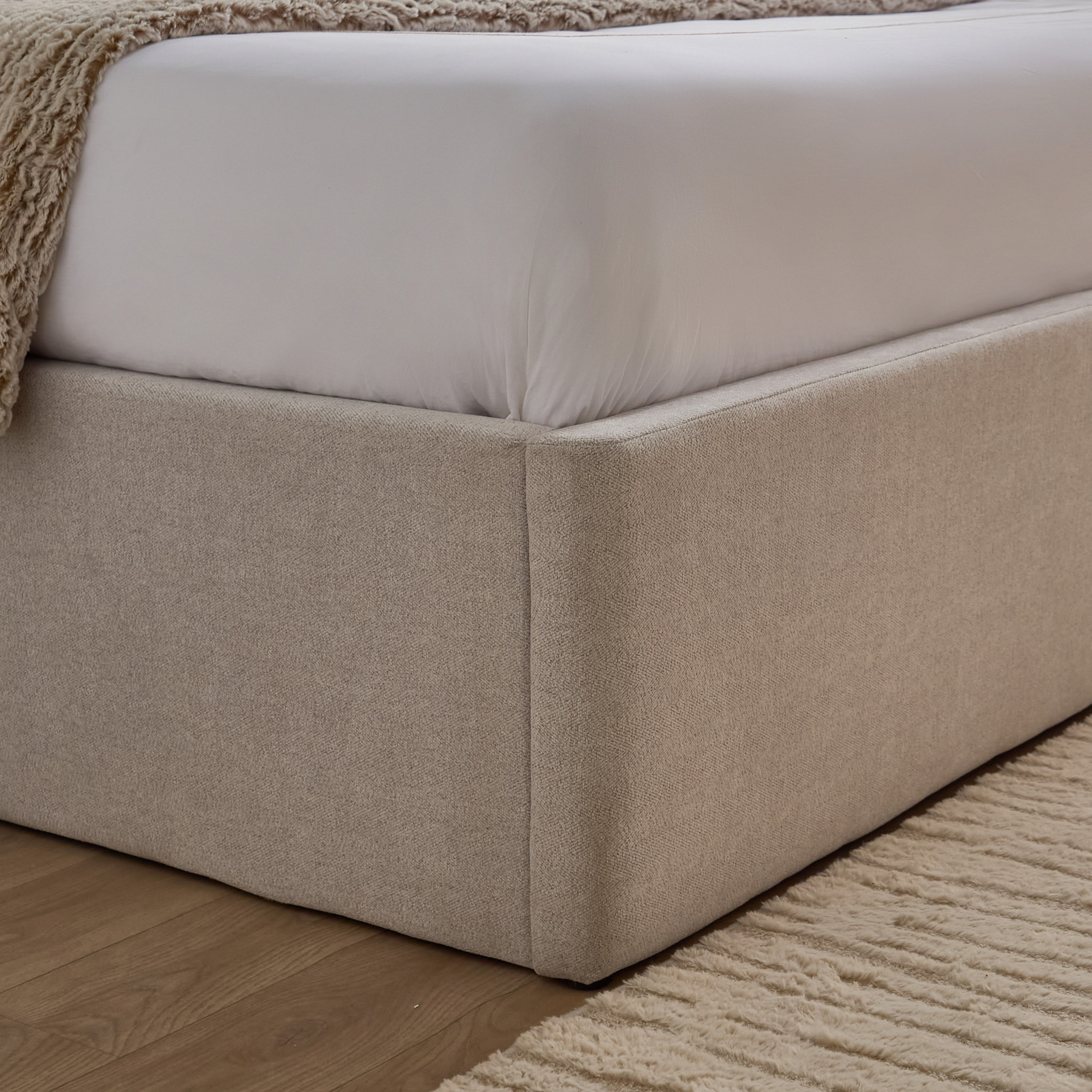 Umbria Upholstered Hydraulic Storage Sintered Stone 5-Piece King Bedroom Set - 180x200 cm-hbxbedroom-bedsandbedsets-bedroomsets-king-image-6