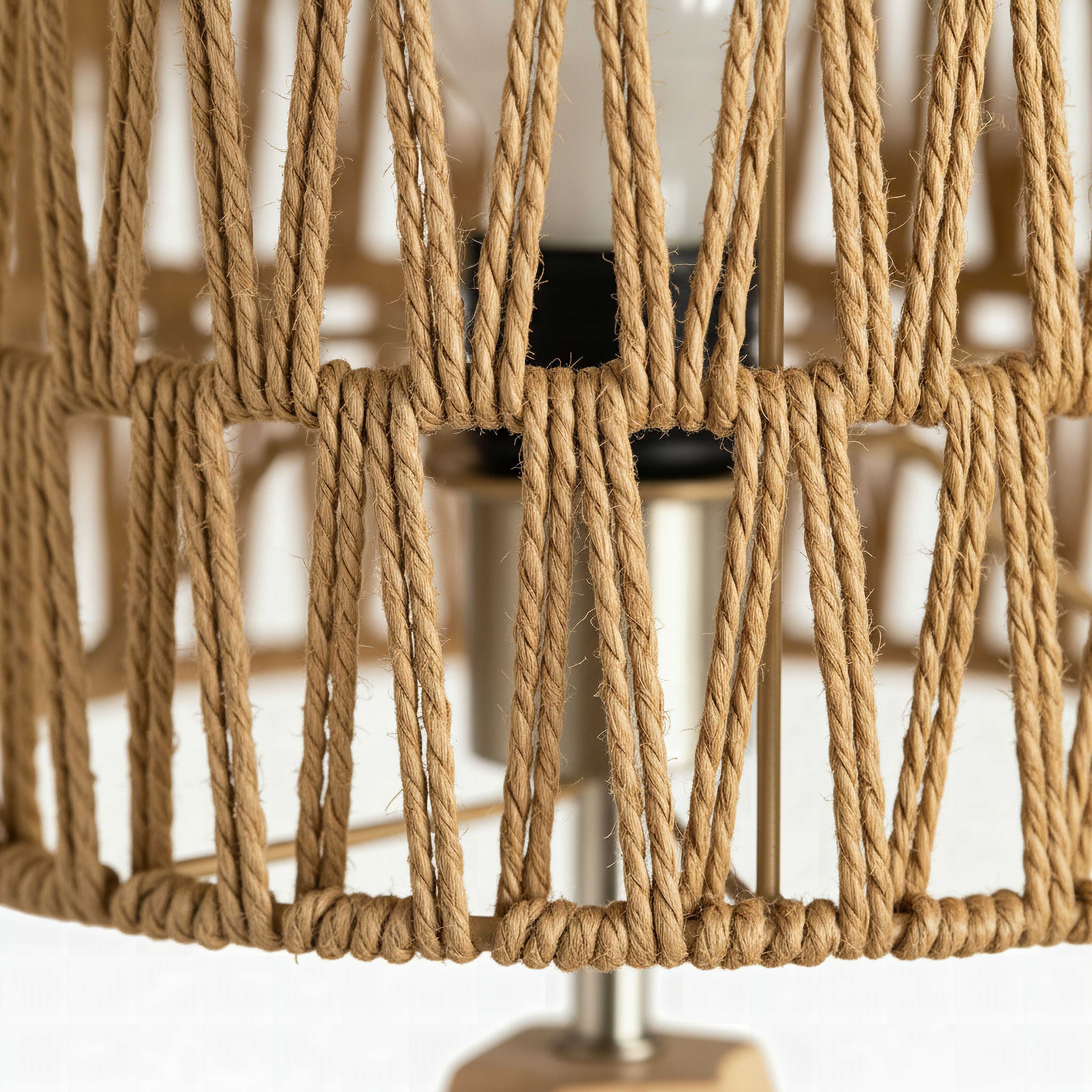 مصباح طاولة من الخشب الصلب ثلاثي القوائم من ناتشورال - 20x36 سم-hbxbedroom-lighting-tablelamps-image-3