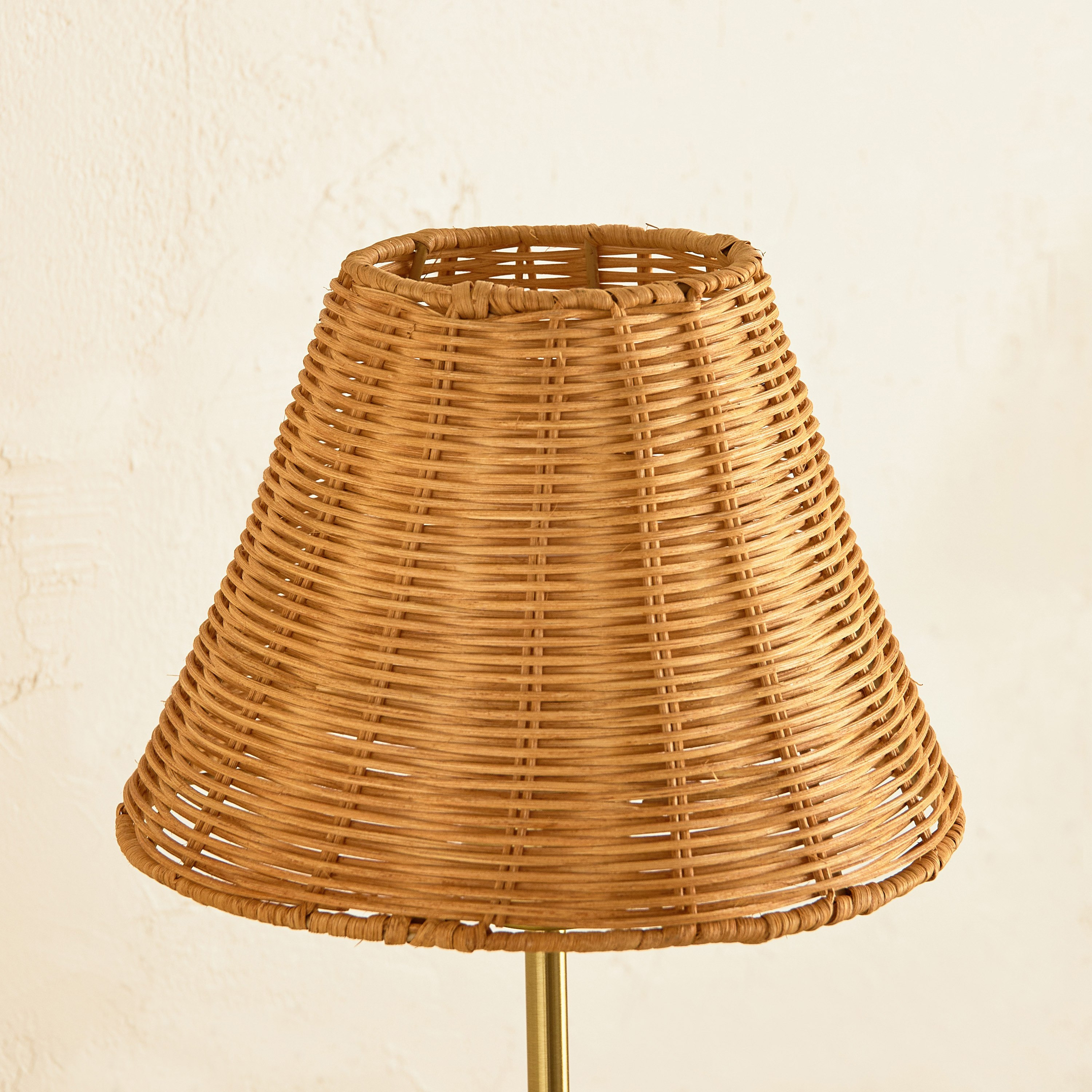 مصباح طاولة معدن وغطاء من الروطان من ناتشوريل - 22×47 سم-hbxbedroom-lighting-tablelamps-image-6