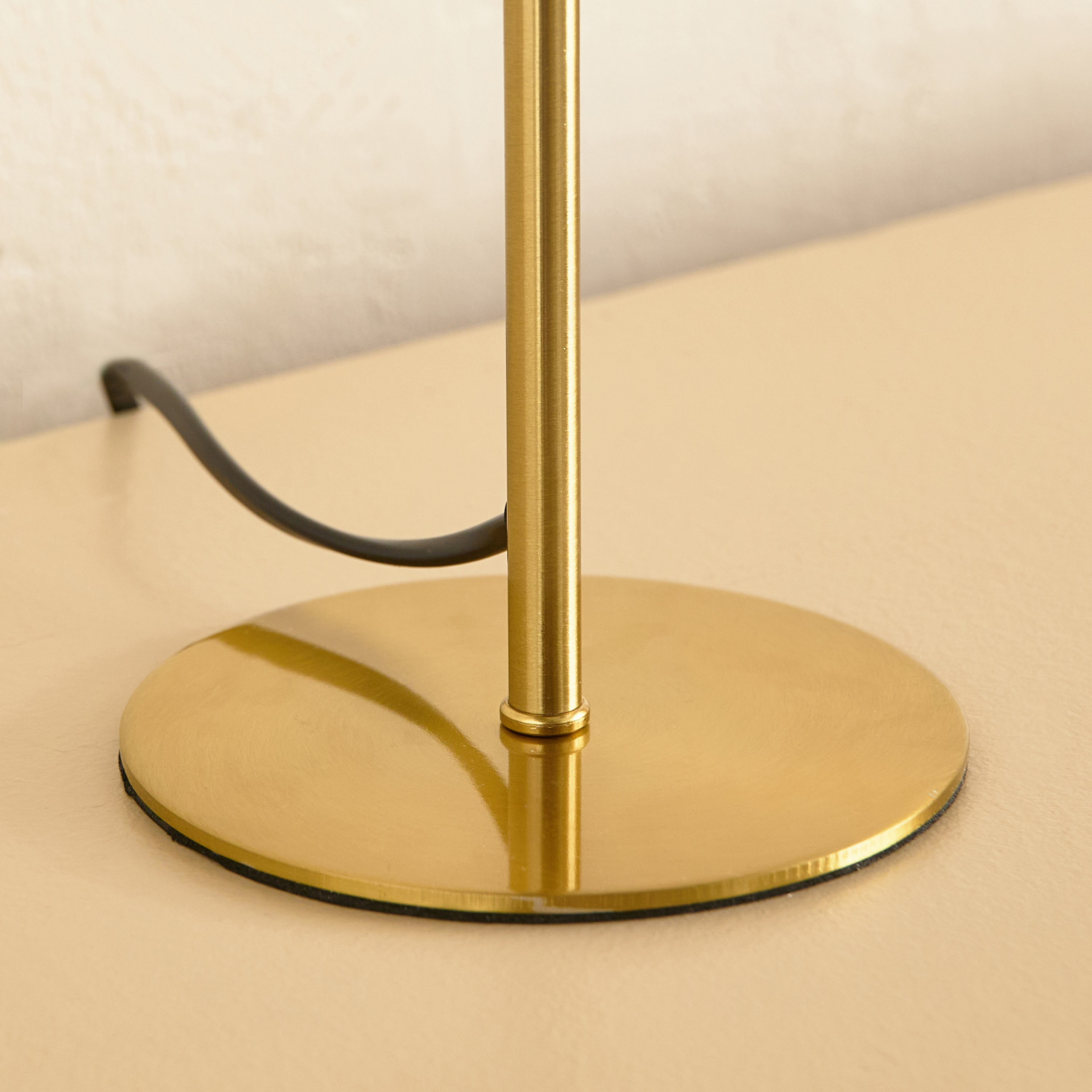 مصباح طاولة معدن وغطاء من الروطان من ناتشوريل - 22×47 سم-hbxbedroom-lighting-tablelamps-image-7