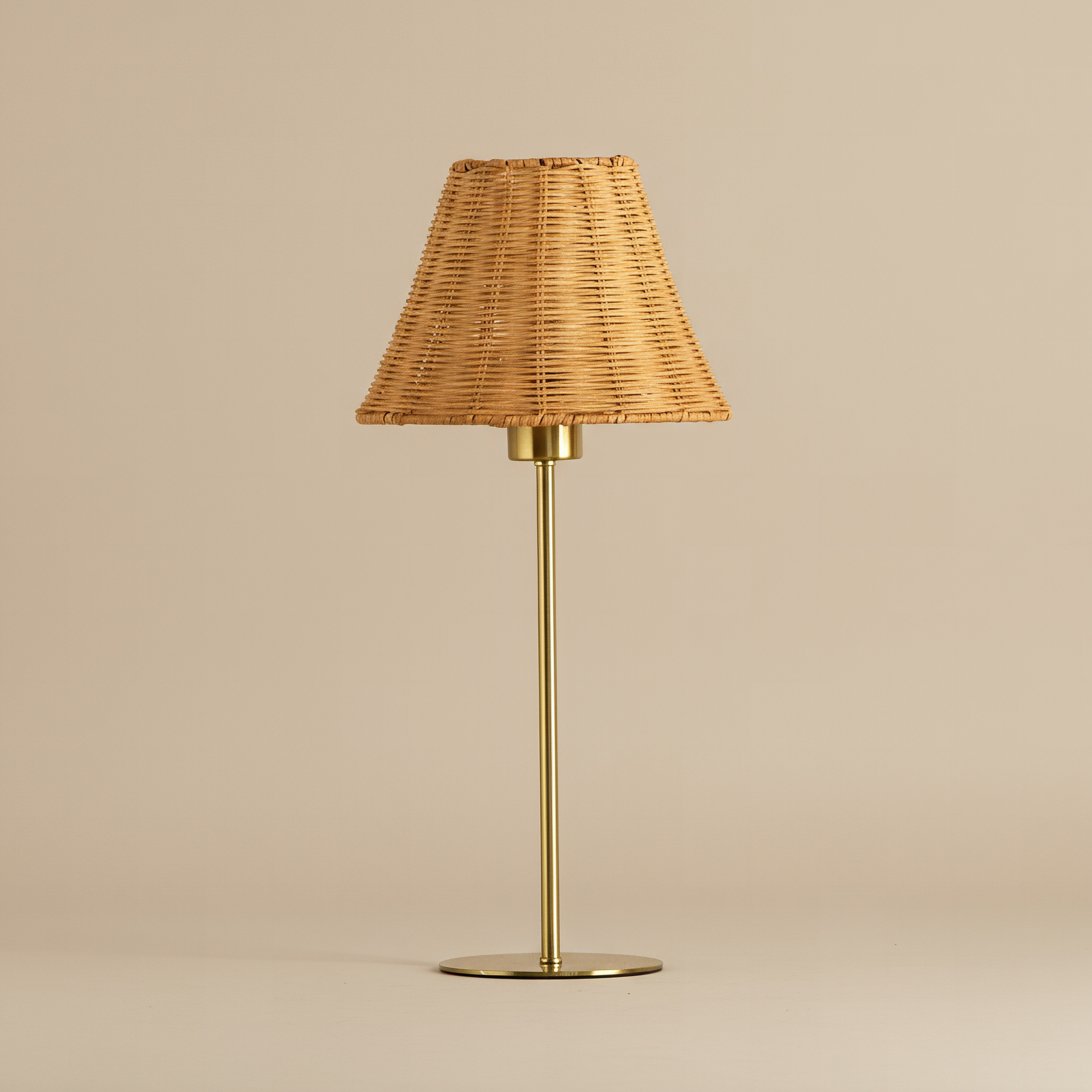 مصباح طاولة معدن وغطاء من الروطان من ناتشوريل - 22×47 سم-hbxbedroom-lighting-tablelamps-image-1