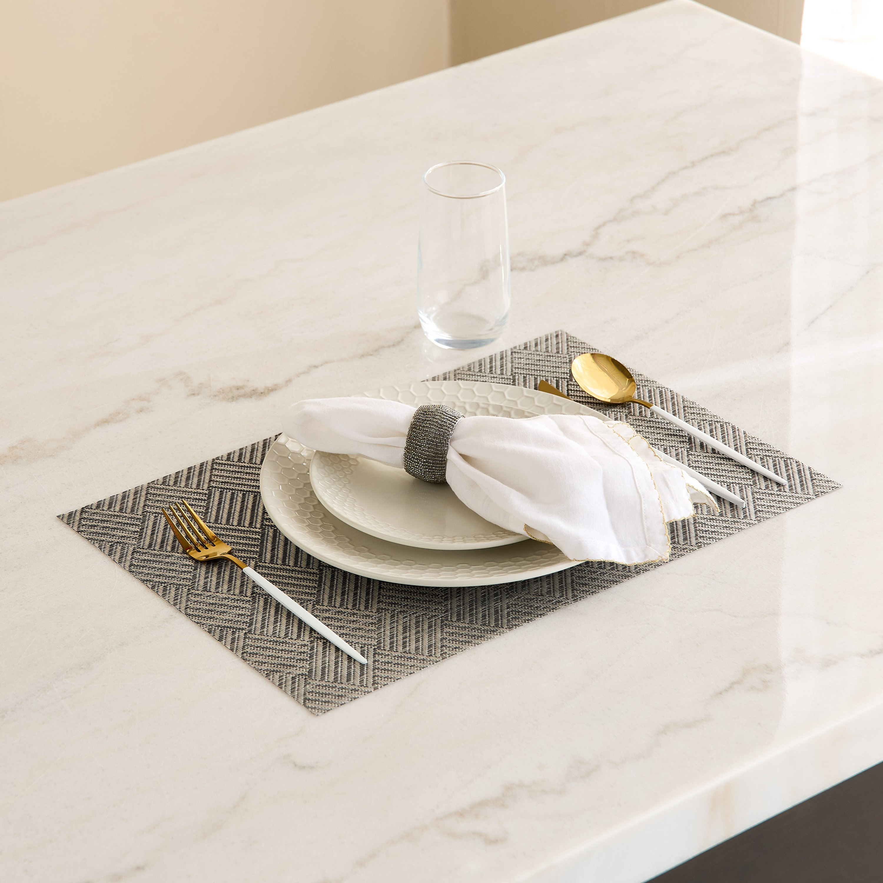 لبادة صحون مموجة من أتلانتا - 30x45 سم-hbxdecorandfurnishings-homefurnishings-tablelinens-image-7