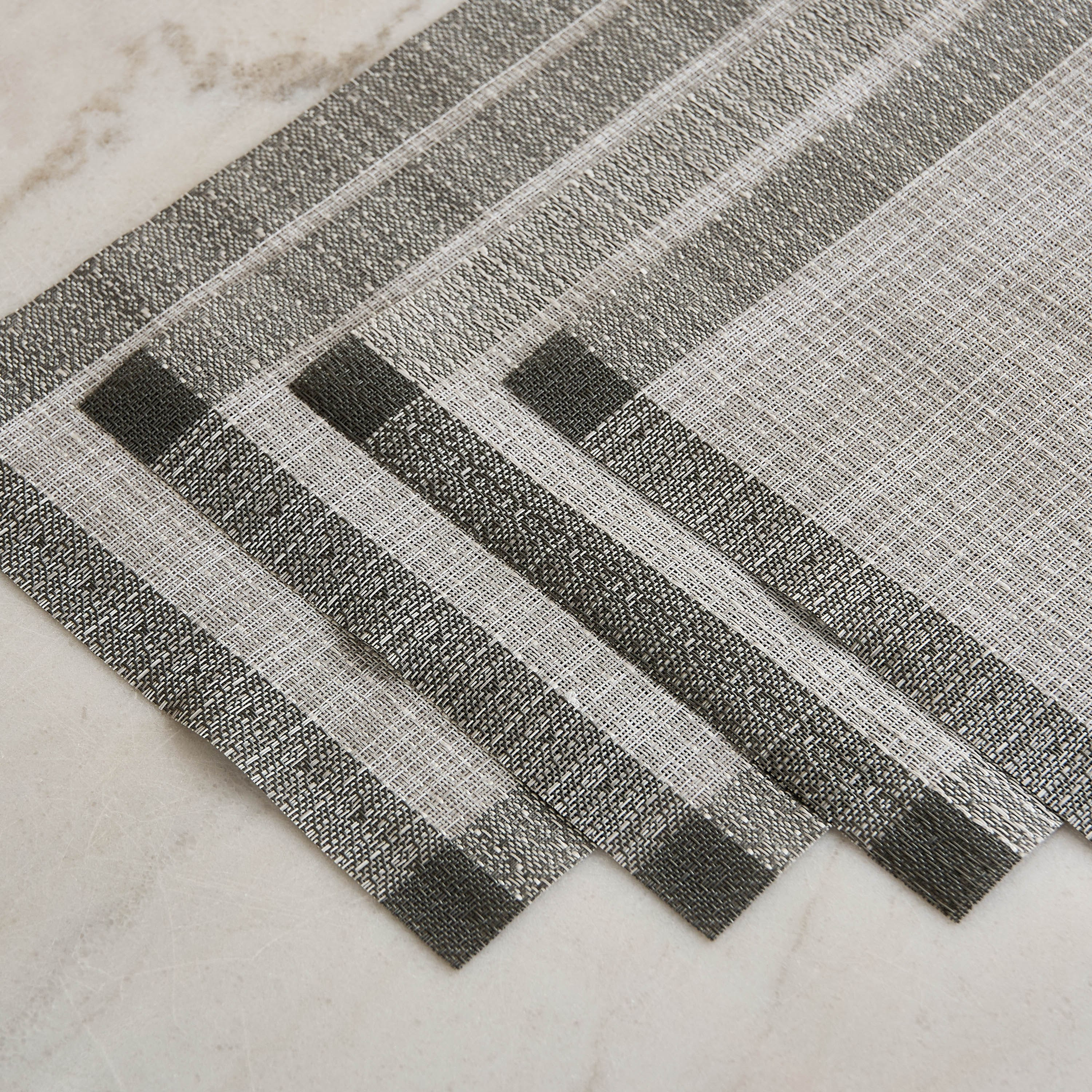 Essential 4-Piece Slub PVC Placemat Set - 30x45 cm-hbxdecorandfurnishings-homefurnishings-tablelinens-image-7