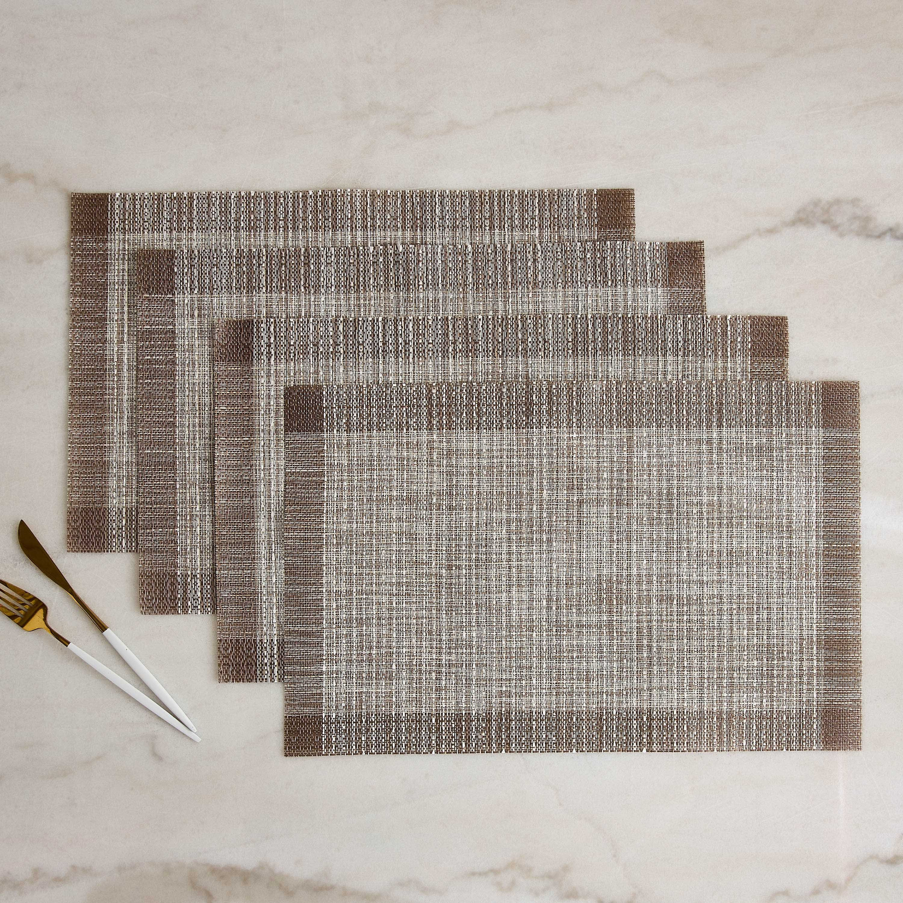 Essential Slub 4-Piece Placemat Set - 30x45 cm-hbxdecorandfurnishings-homefurnishings-tablelinens-image-4