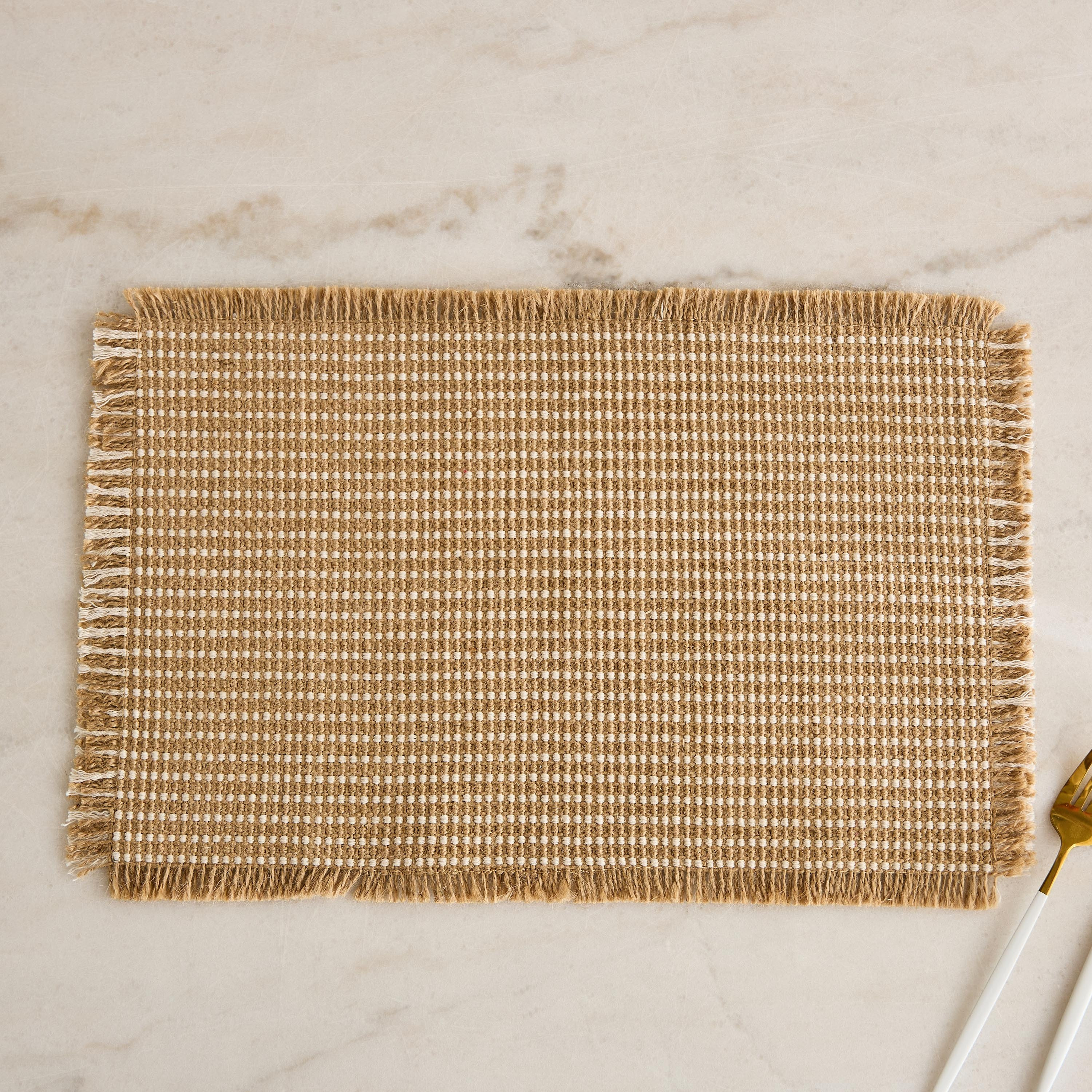 لبادة صحون جوت مضلعة من تريرا - 30x45 سم-hbxdecorandfurnishings-homefurnishings-tablelinens-image-4