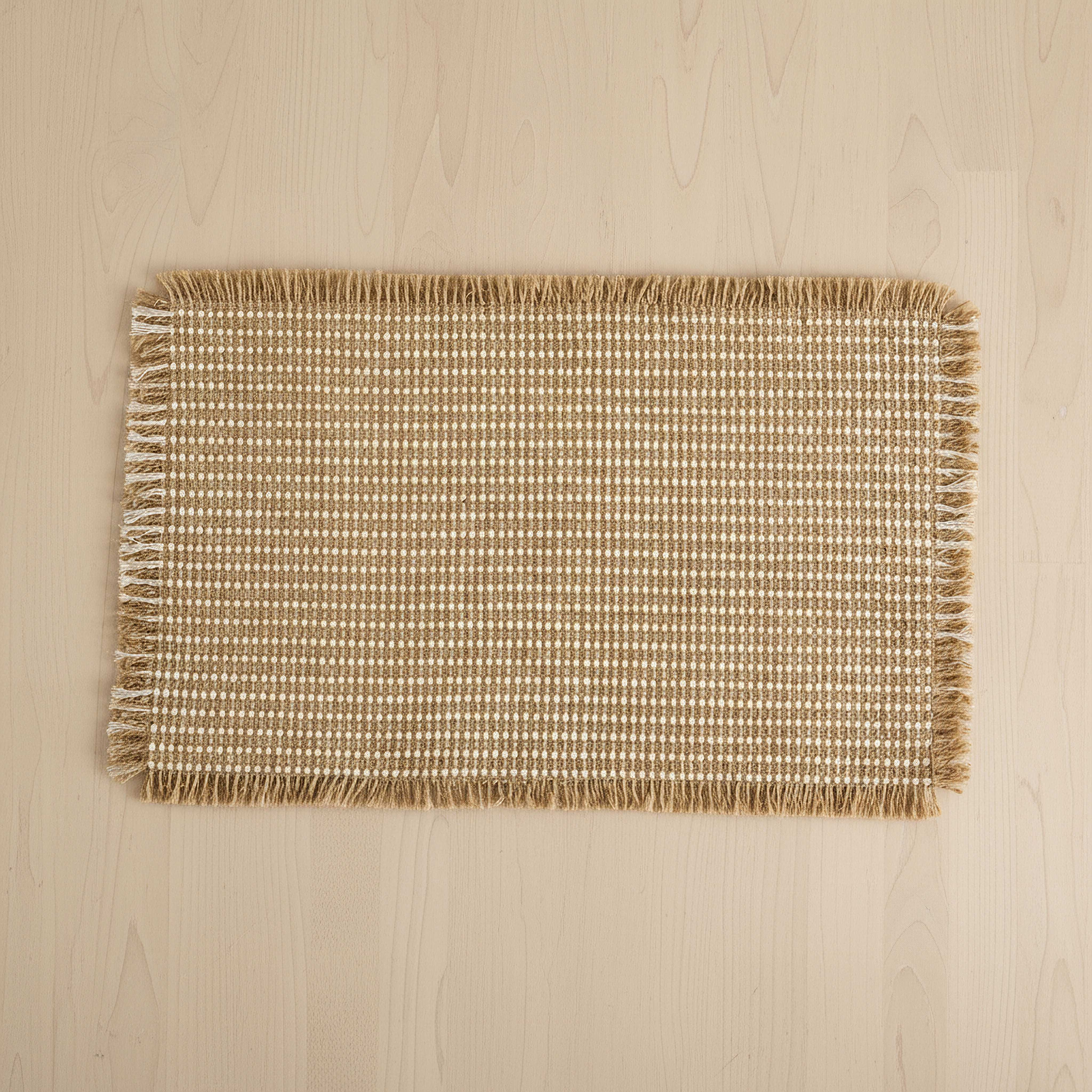 لبادة صحون جوت مضلعة من تريرا - 30x45 سم-hbxdecorandfurnishings-homefurnishings-tablelinens-image-1