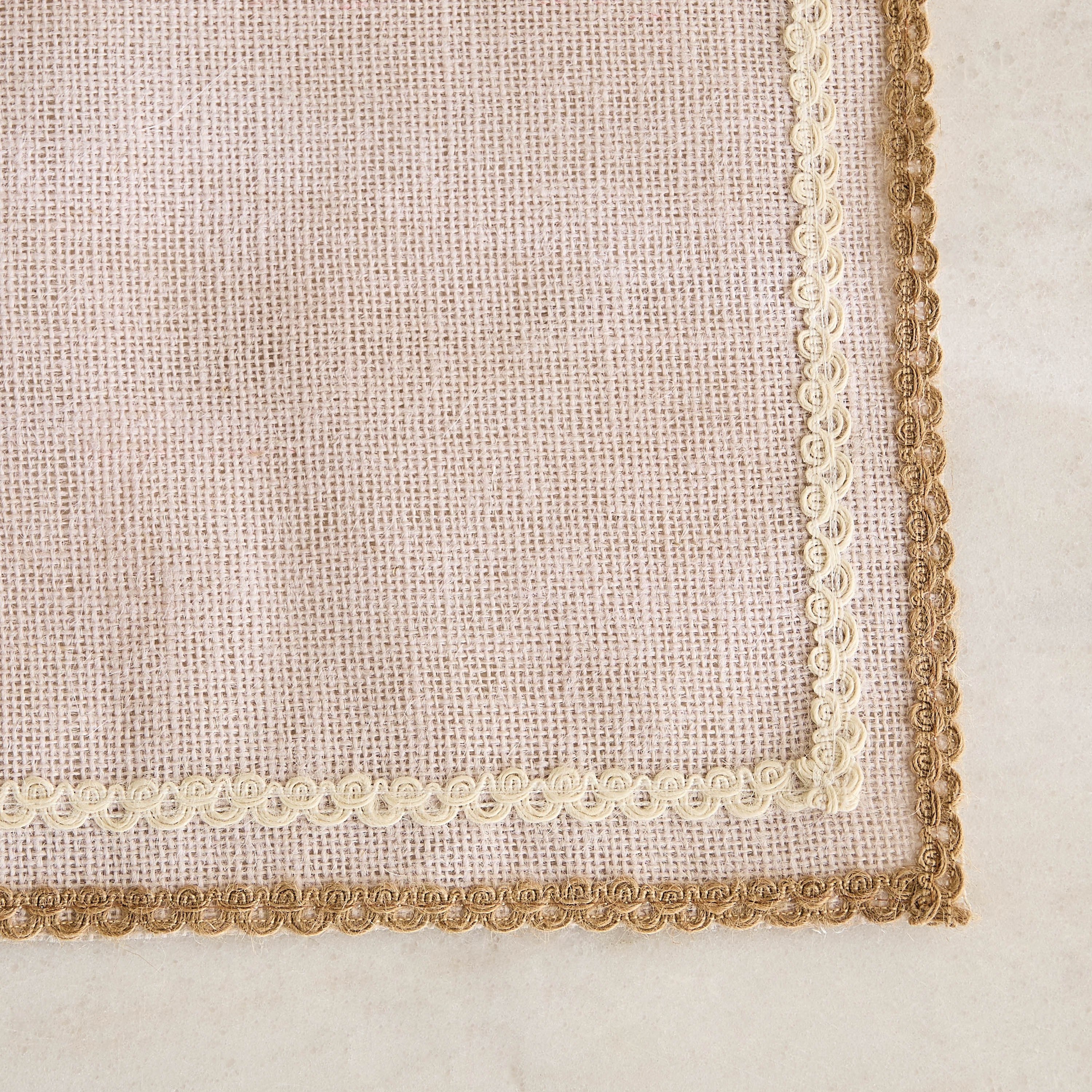 Terra Lace Jute Placemat - 30x45 cm-hbxdecorandfurnishings-homefurnishings-tablelinens-image-5