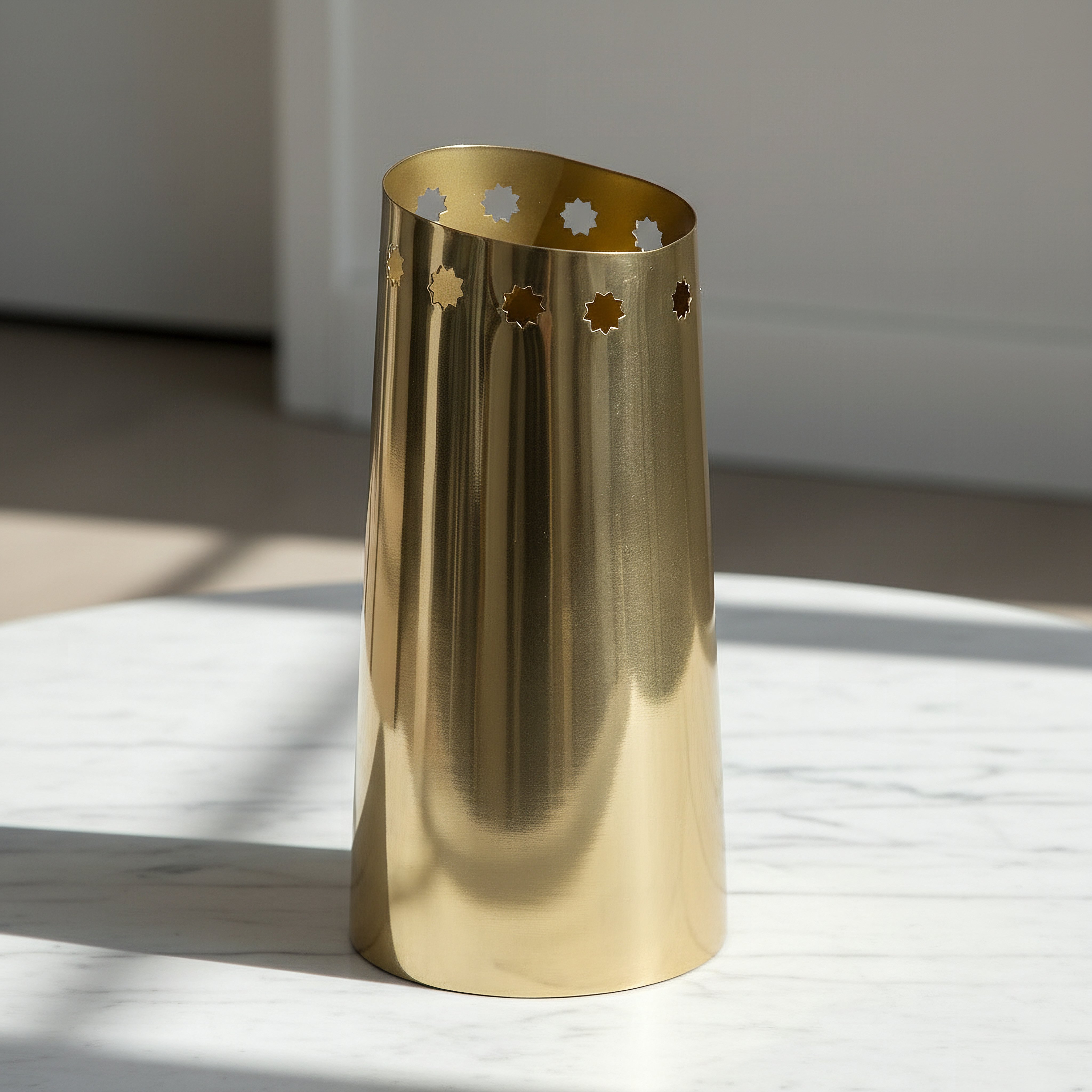 Layali Noor Small Vase - 12x12x28 cm-hbxbedroom-decorandaccessories-vases-image-1