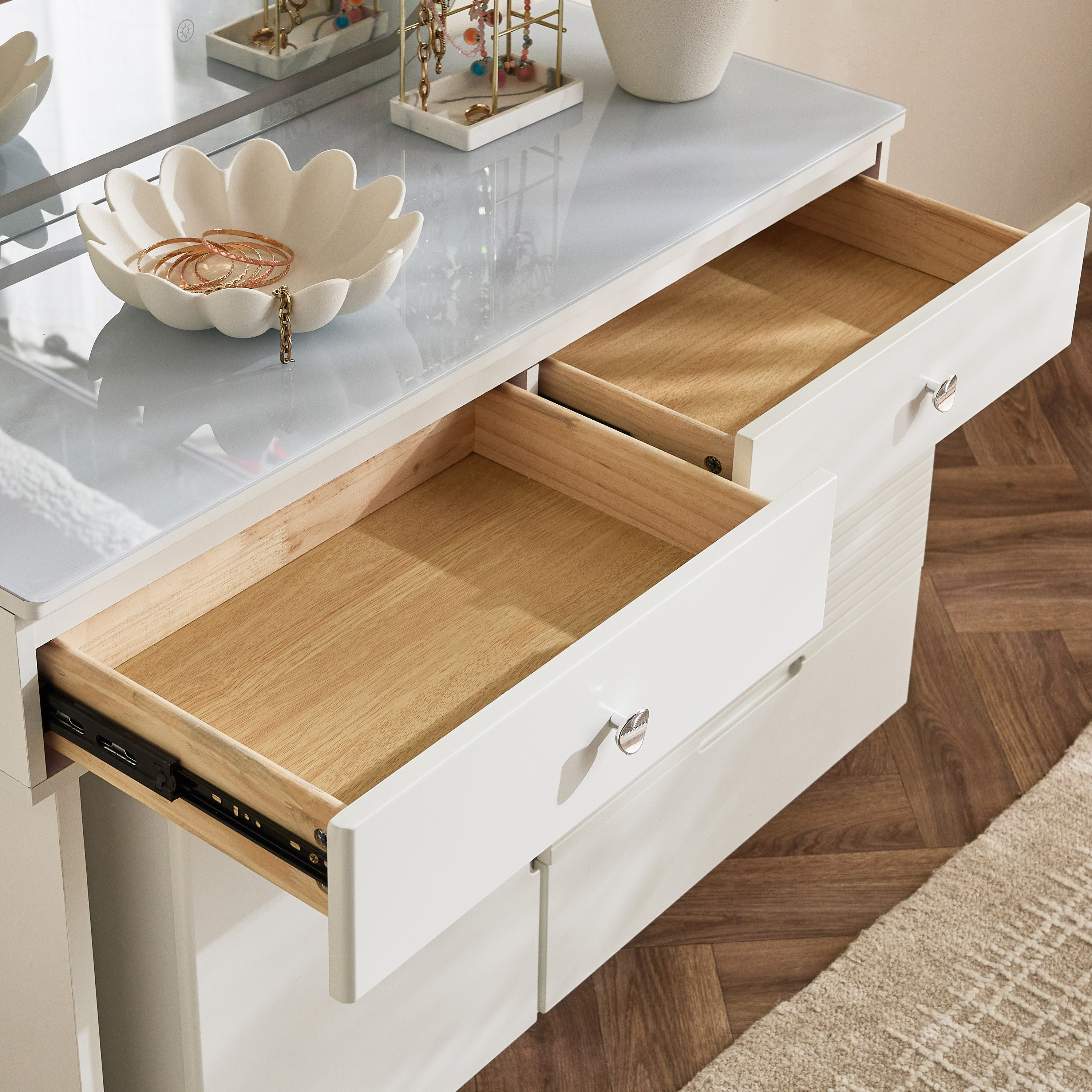 Marwell Ray 5-Drawer Smart Dresser with Mirror-hbxfurniture-bedroom-dressersandmirrors-image-8