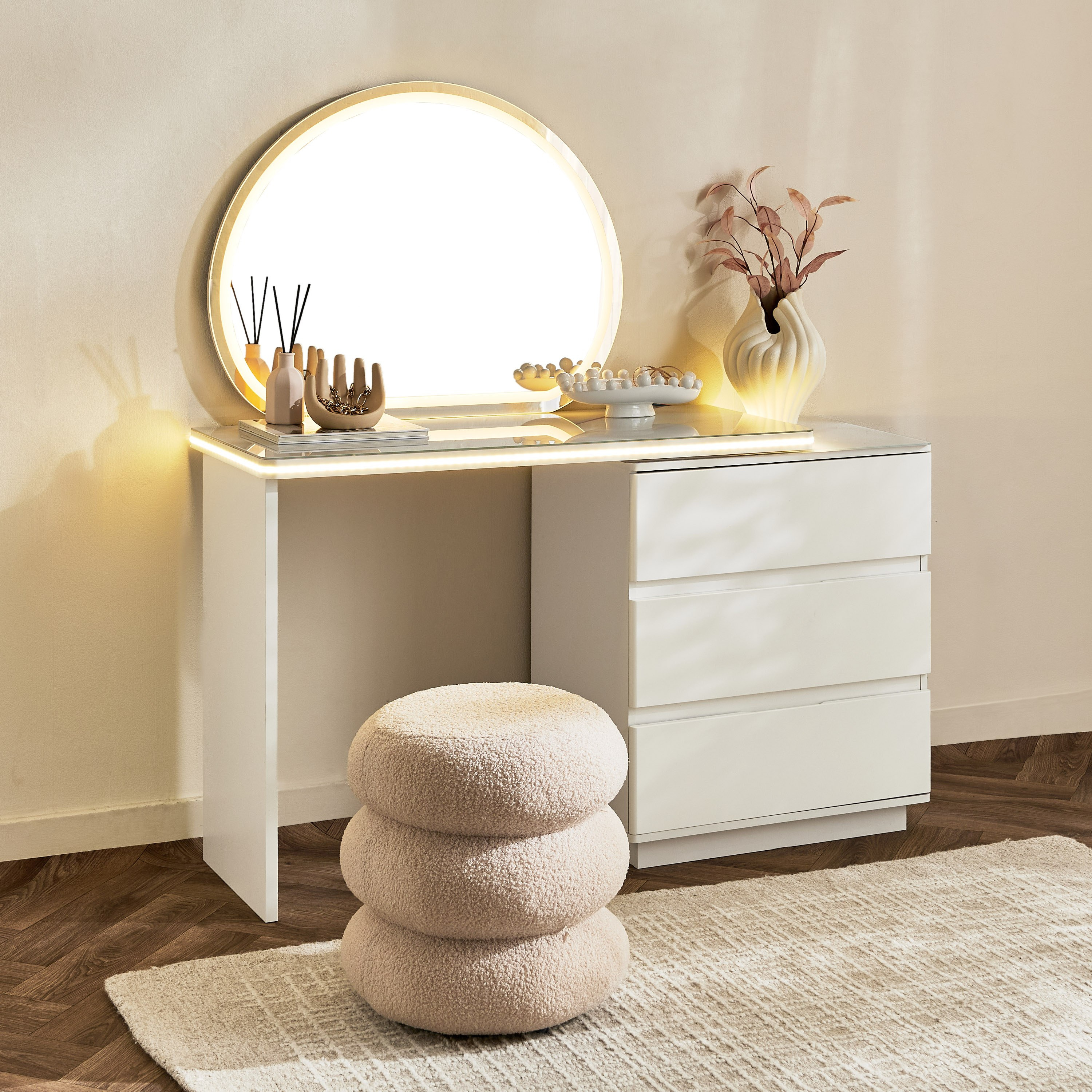تسريحة ذكية بـ3 أدراج ومرآة من مارويل تشيستر-hbxfurniture-bedroom-dressersandmirrors-image-6