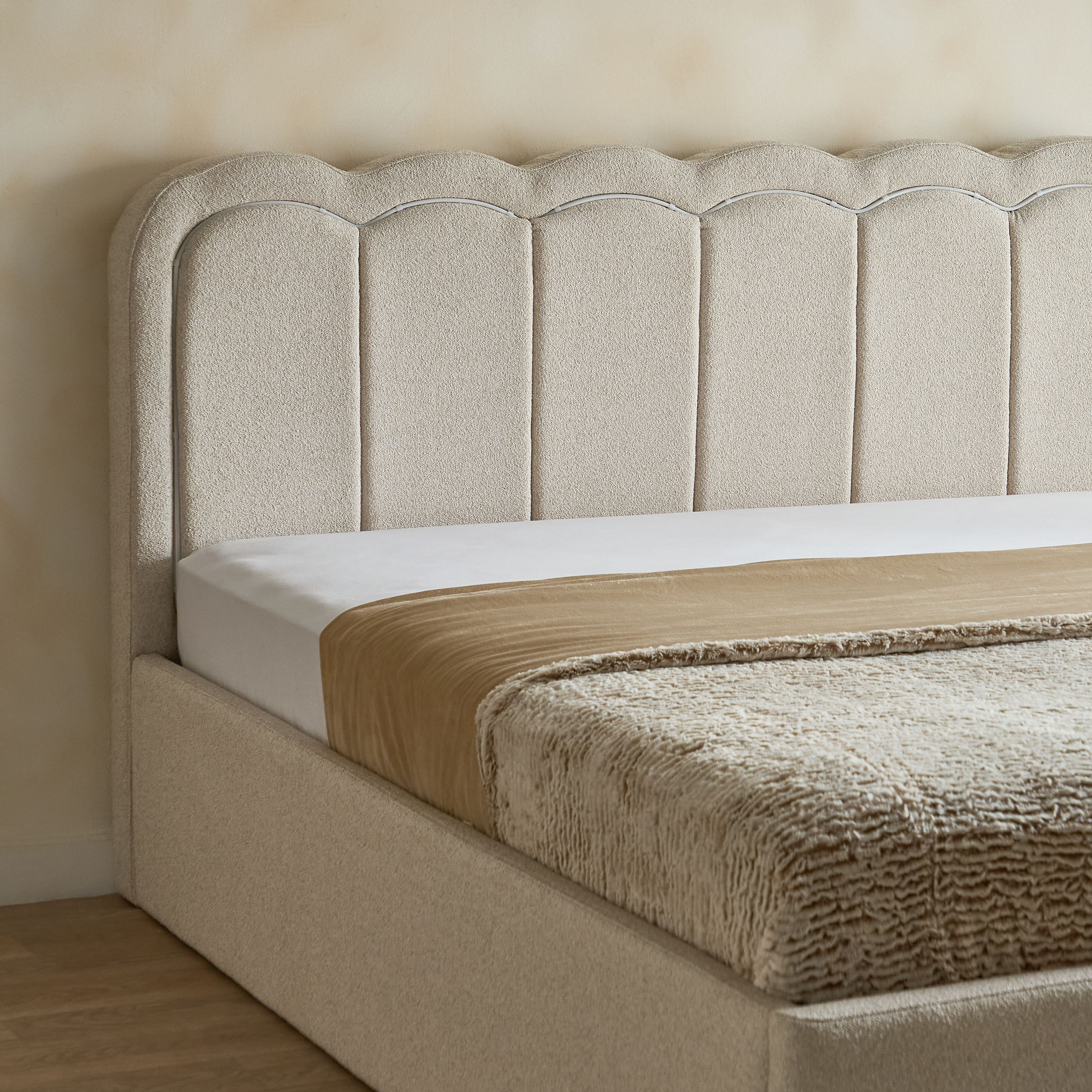 Movo Nordica Luxen Smart Upholstered Hydraulic Queen Storage Bed - 160x200 cm-hbxbedroom-bedsandbedsets-beds-queen-image-4