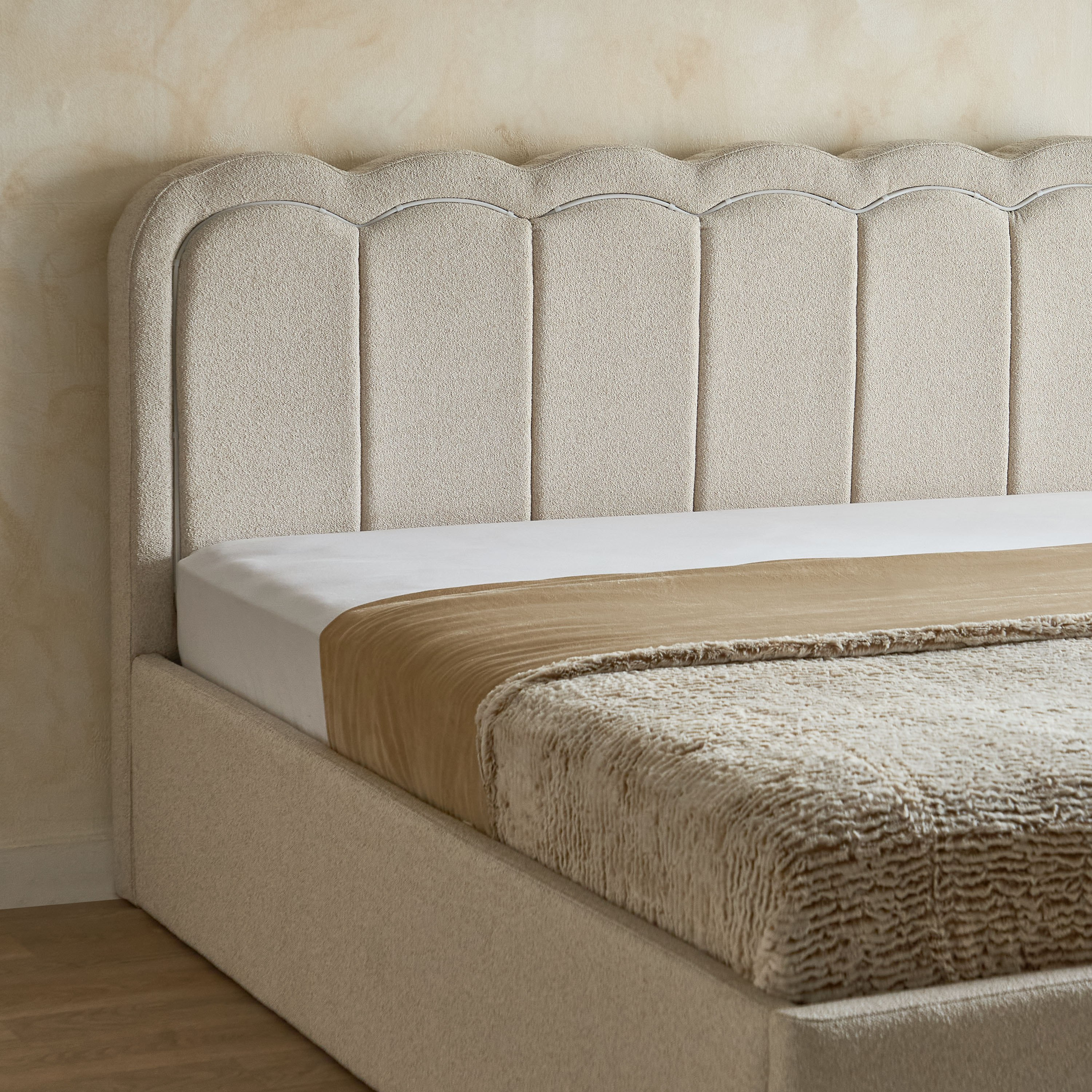 Movo Island Luxen Smart Upholstered King Bed - 180x200 cm-hbxfurniture-bedsandbedsets-beds-king-image-4