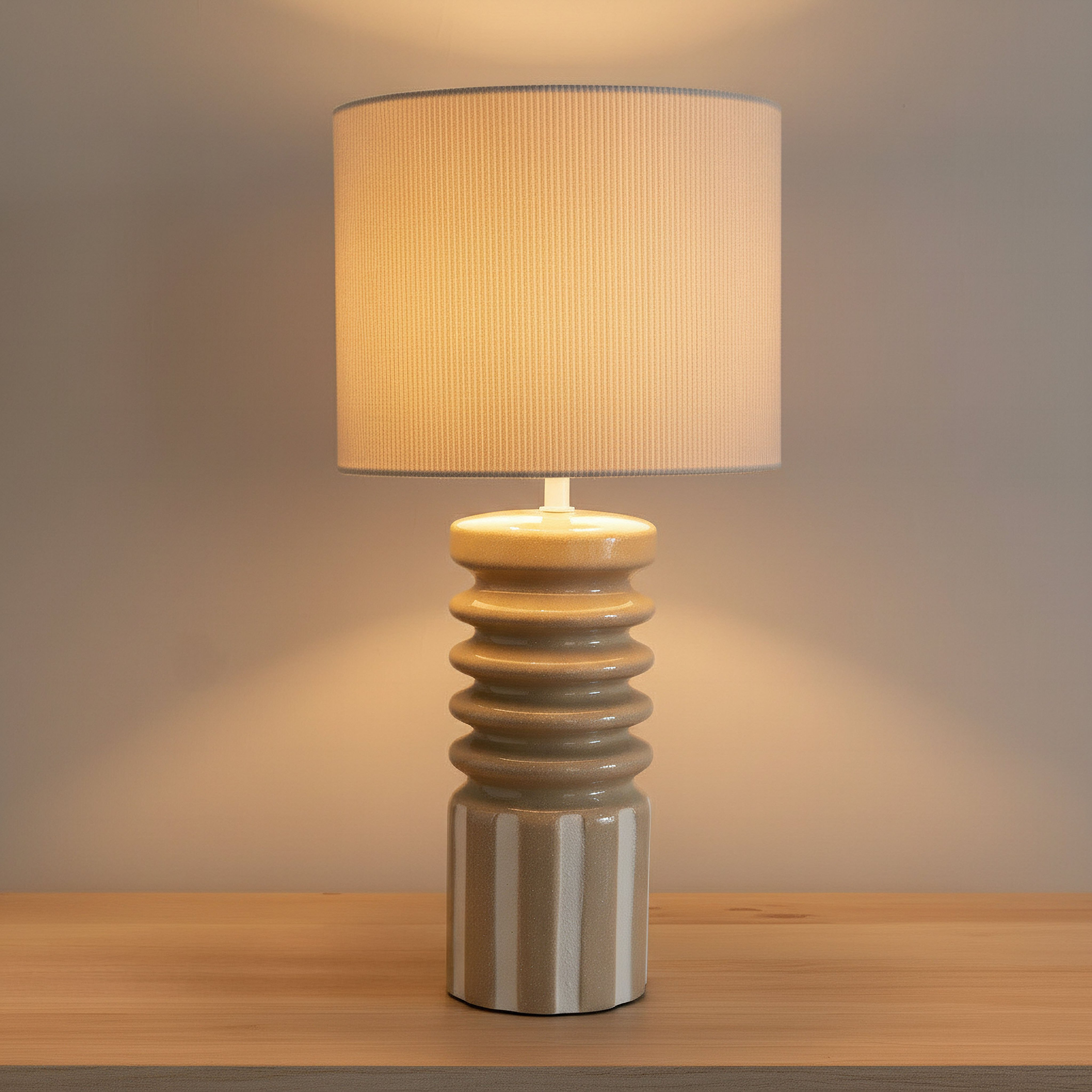 مصباح طاولة سيراميك بغطاء كتان من ماربيلا - 25x25x51 سم-hbxlivingroom-lighting-tablelamps-image-2