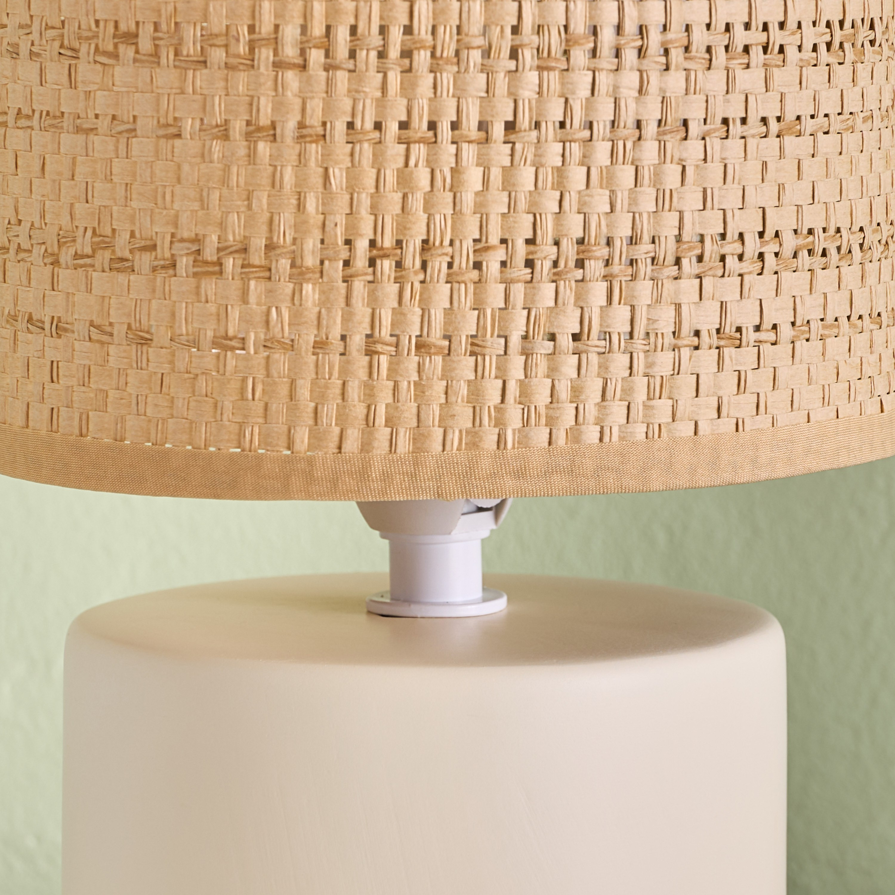 مصباح طاولة سيراميك بغطاء ورق روطان من ماربيلا - 13x13x23.5 سم-hbxlivingroom-lighting-tablelamps-image-3