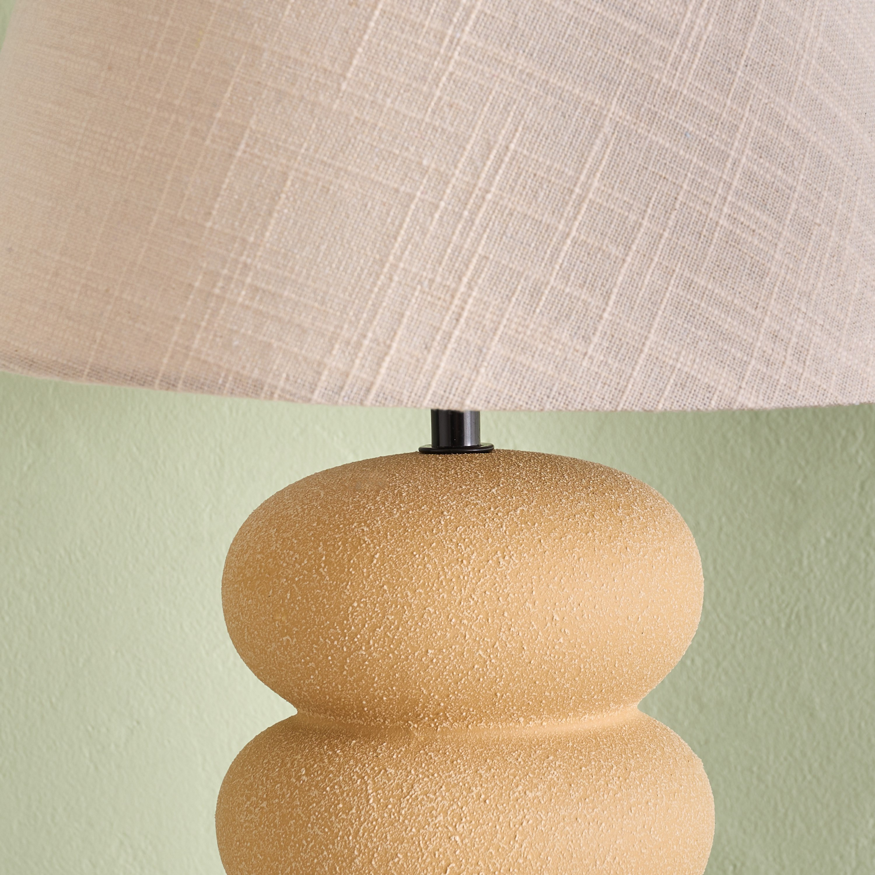 مصباح طاولة سيراميك مع غطاء كتان من ماربيلا - 27.5x27.5x43 سم-hbxlivingroom-lighting-tablelamps-image-7