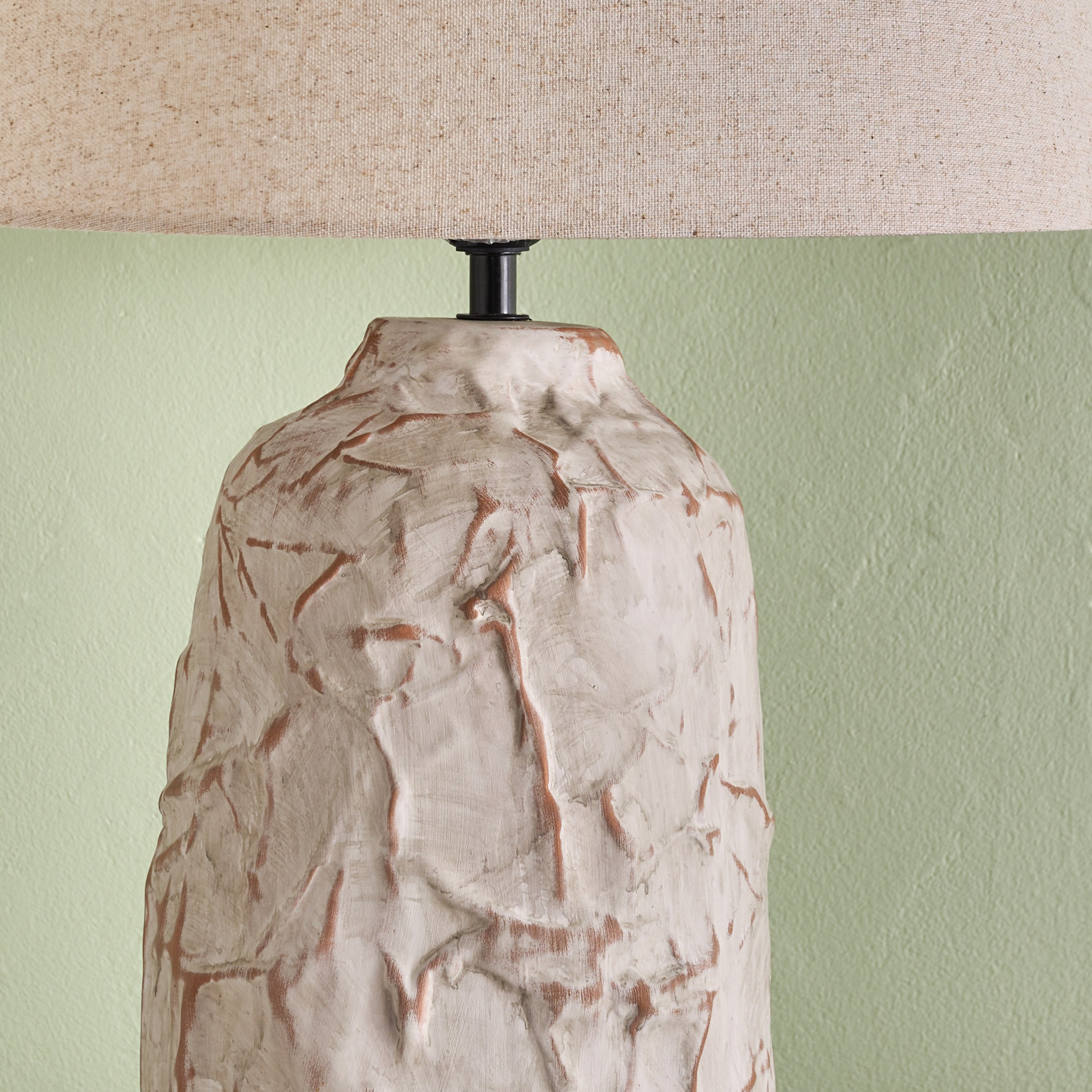 مصباح طاولة سيراميك مطلي بغطاء كتان من ماربيلا - 35x35x54 سم-hbxlivingroom-lighting-tablelamps-image-7