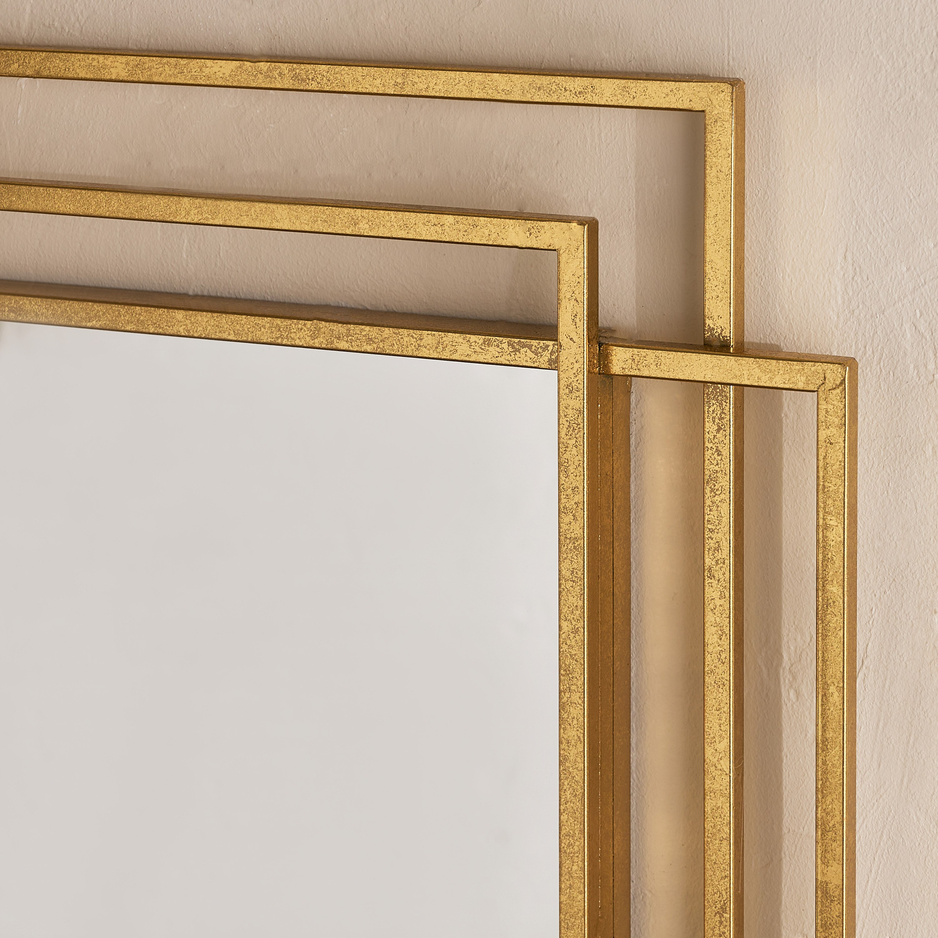 Aayra Luxe Metal Wall Mirror - 60x3.5x90 cm-hbxhomeware-hbxdecorandfurnishings-image-3