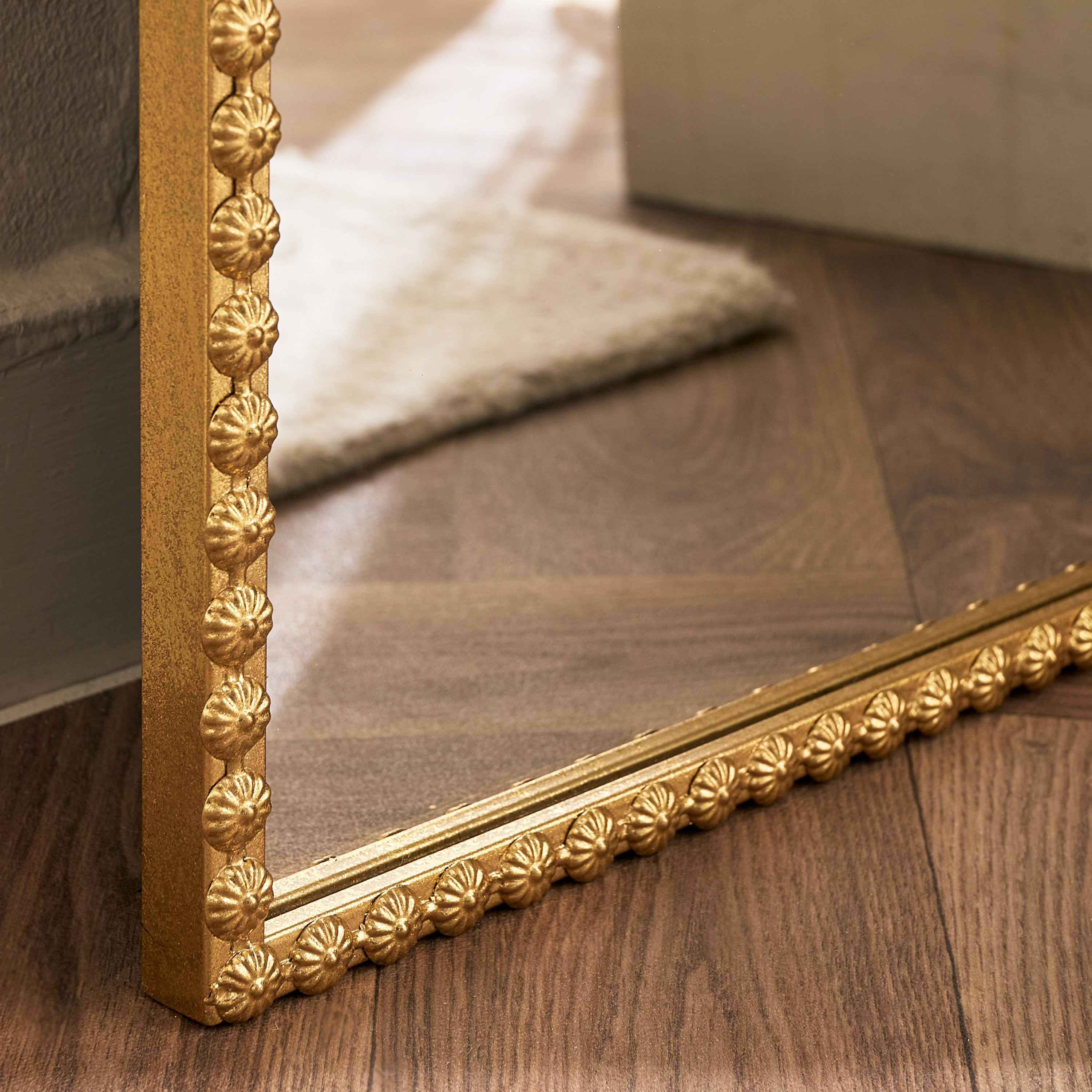 Aayra Luxe Metal Ornate Wall Mirror - 59x4x148 cm-hbxhomeware-hbxdecorandfurnishings-image-3