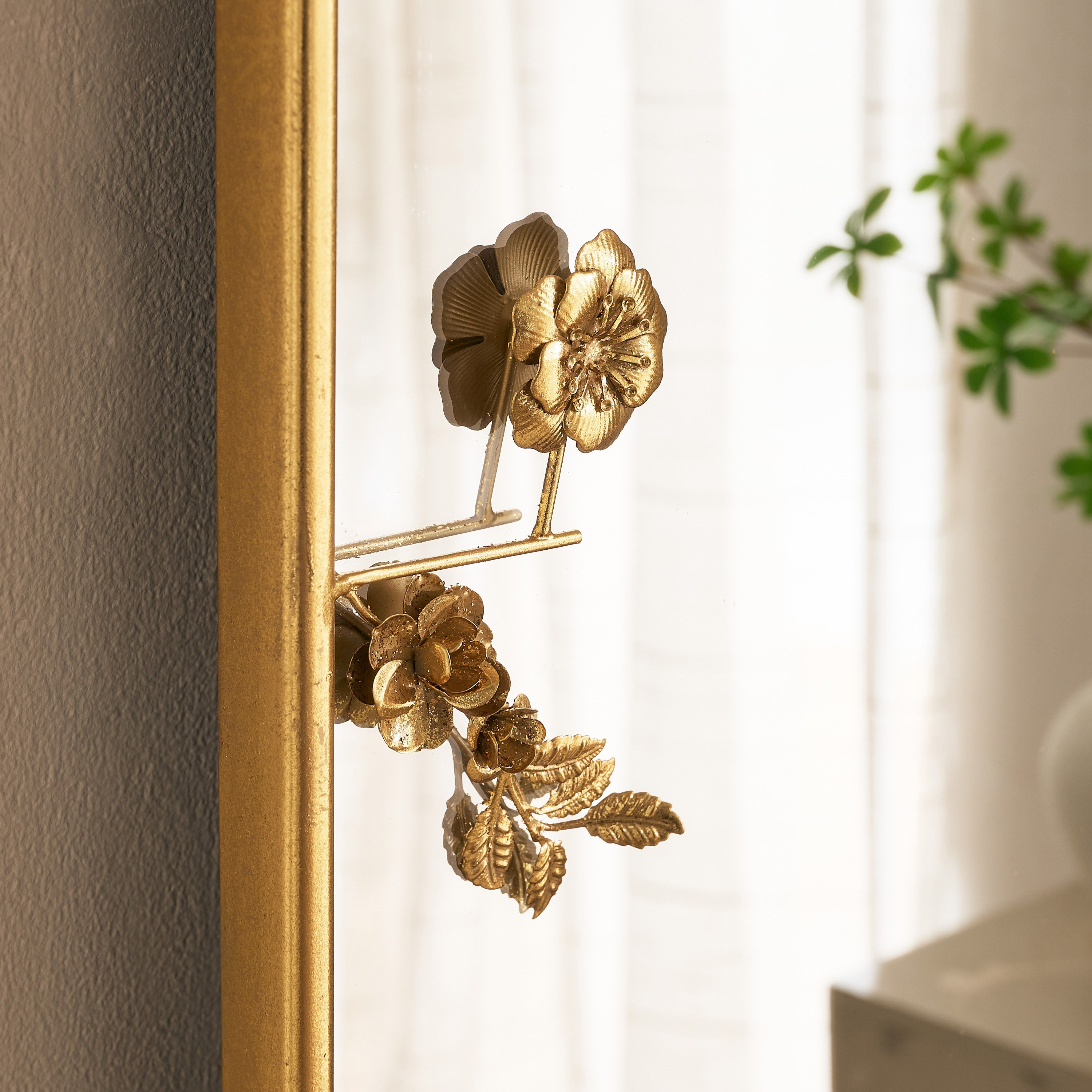 Aayra Luxe Metal Floor Mirror - 58x4x170 cm-hbxhomeware-hbxdecorandfurnishings-image-3