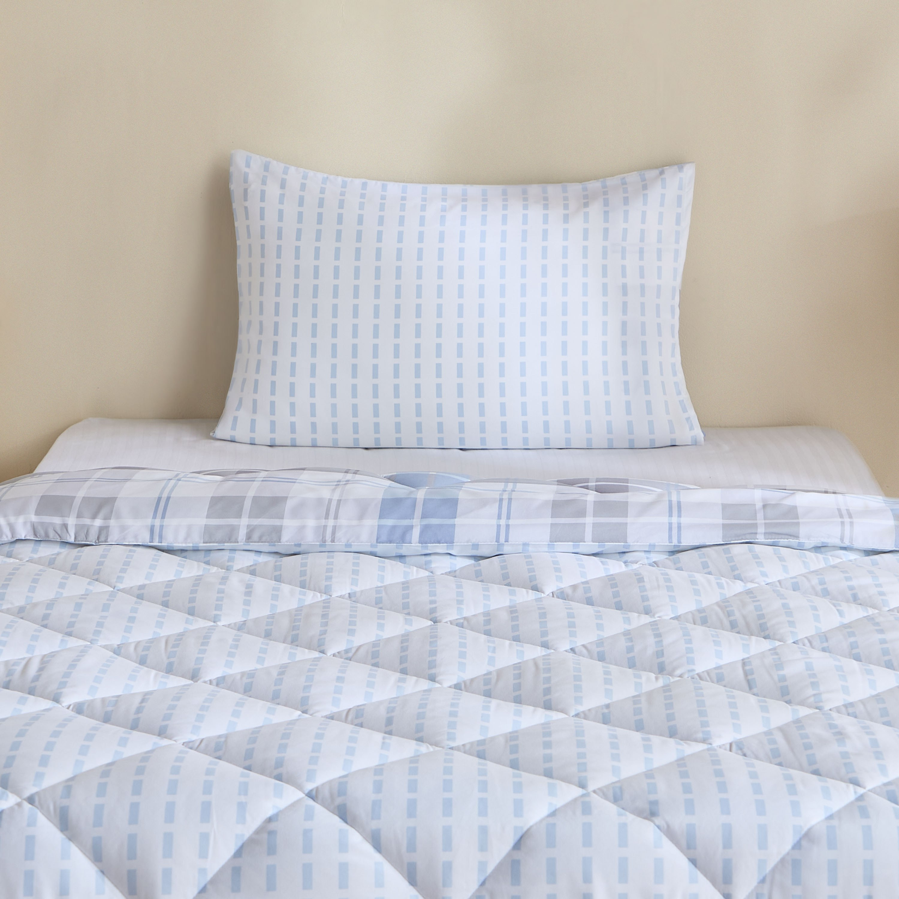 Madrid Plaid 2-Piece Microfiber Twin Reversible Comforter Set - 160x220+50x75 cm-hbxhomeware-hbxbedroom-image-3
