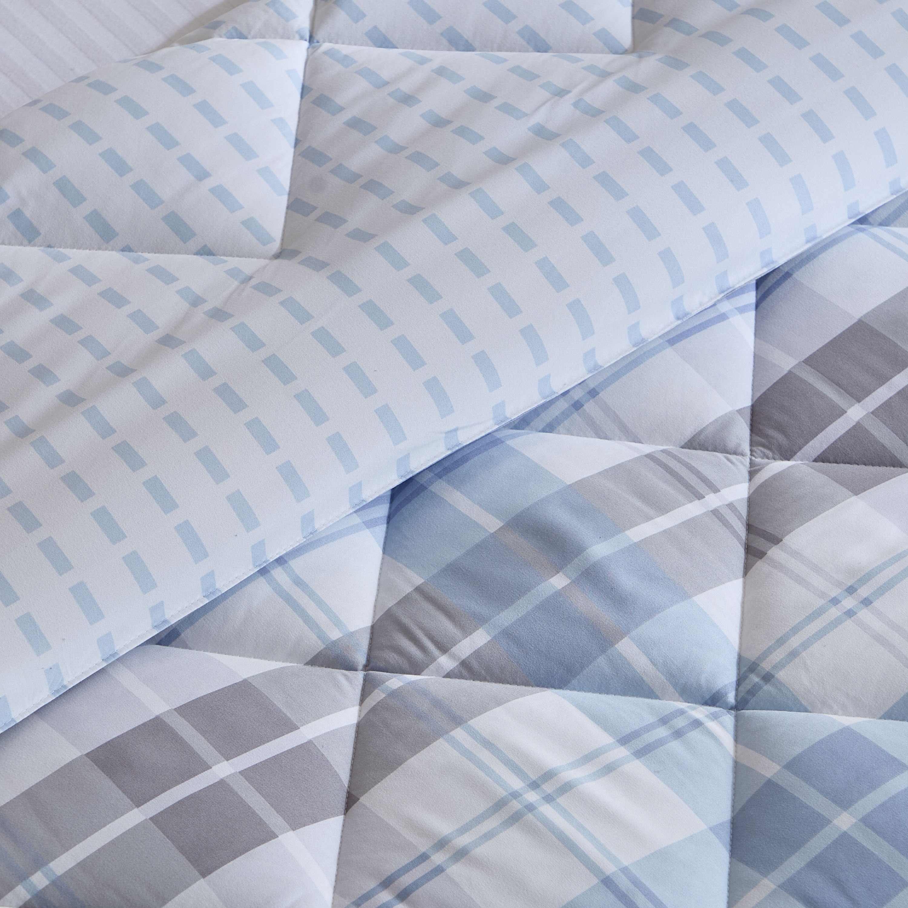 Madrid Plaid 2-Piece Microfiber Twin Reversible Comforter Set - 160x220+50x75 cm-hbxhomeware-hbxbedroom-image-4