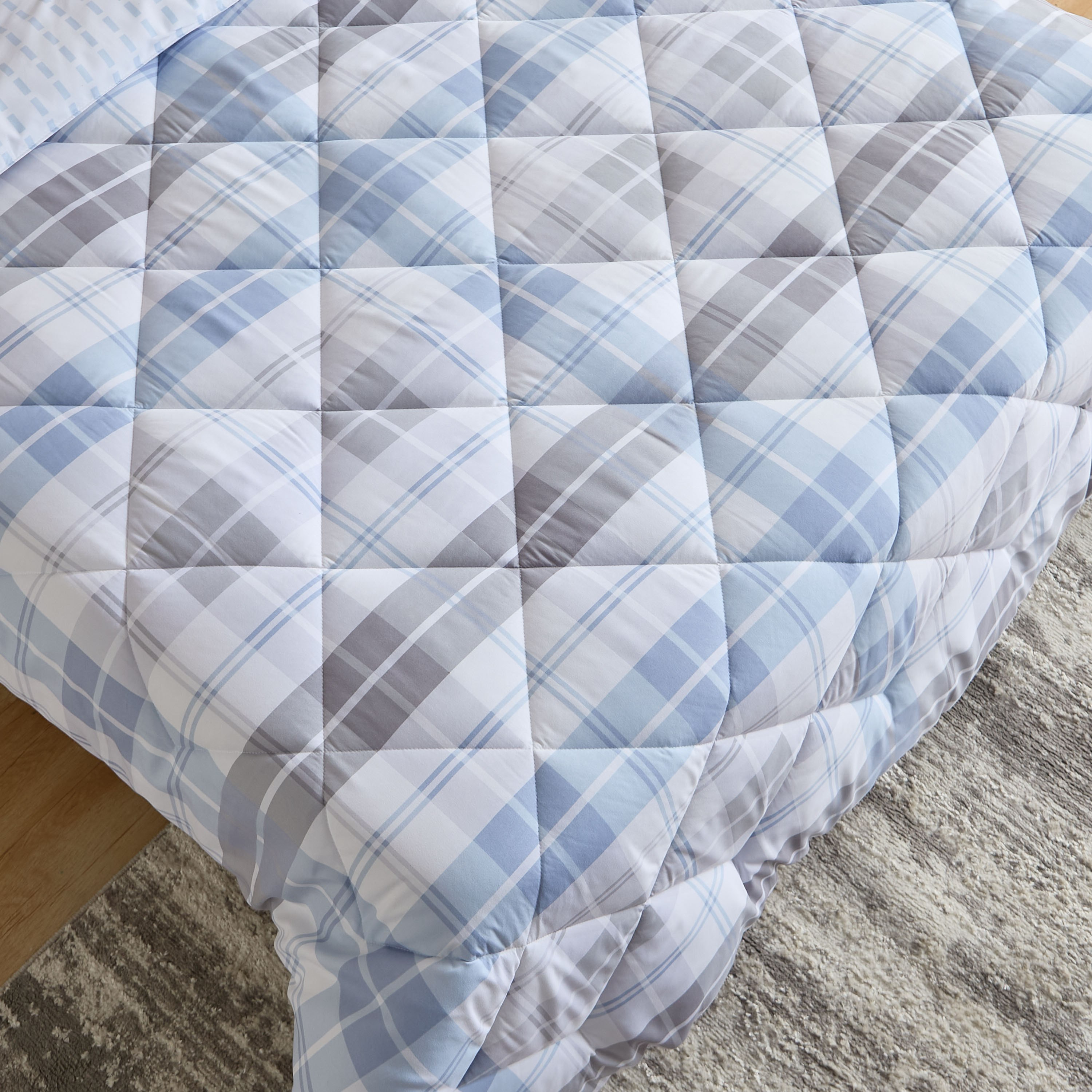 Madrid Plaid 2-Piece Microfiber Twin Reversible Comforter Set - 160x220+50x75 cm-hbxhomeware-hbxbedroom-image-5