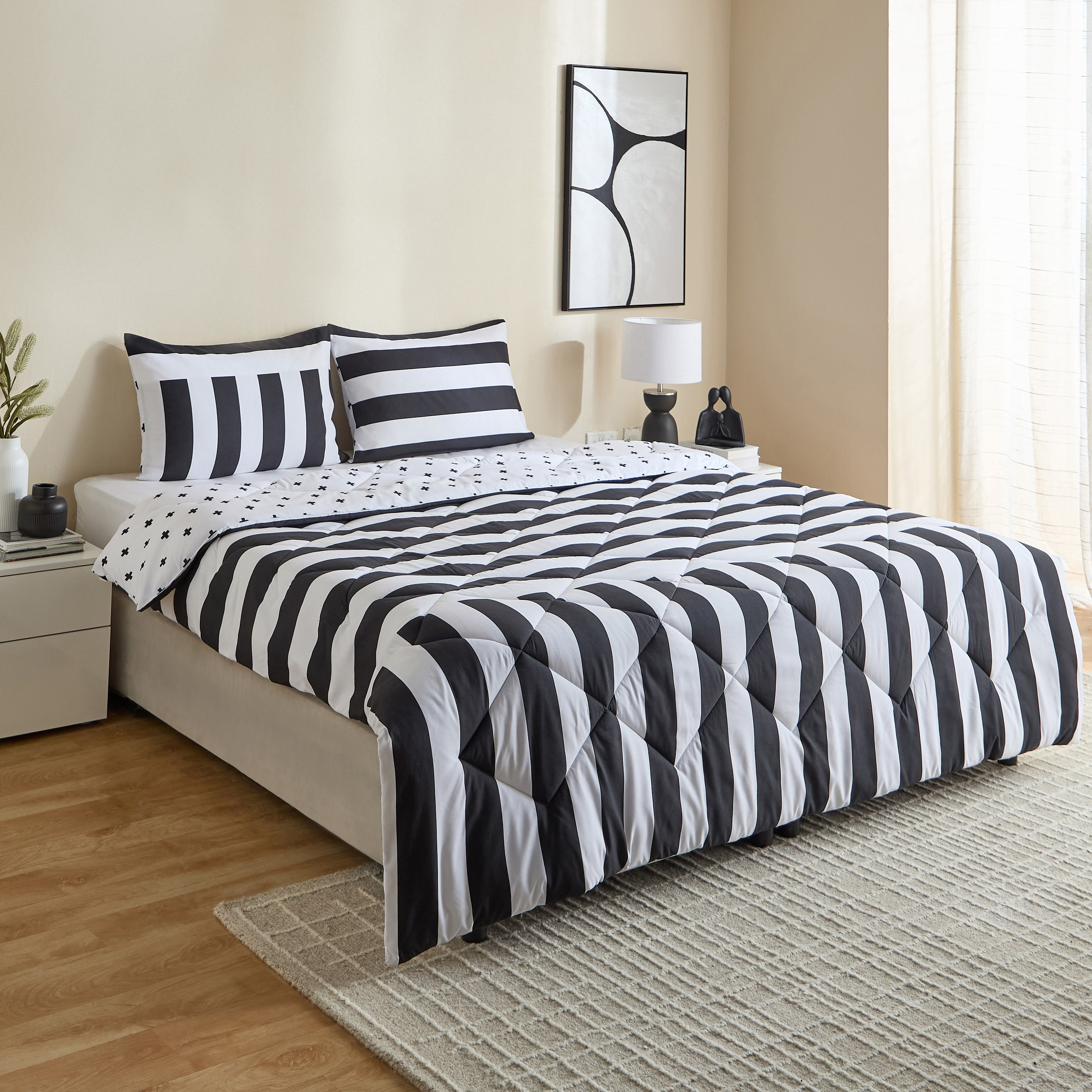 Madrid 3-Piece Scandi Print Microfiber King Reversible Comforter Set - 220x240 cm-hbxhomeware-hbxbedroom-image-8