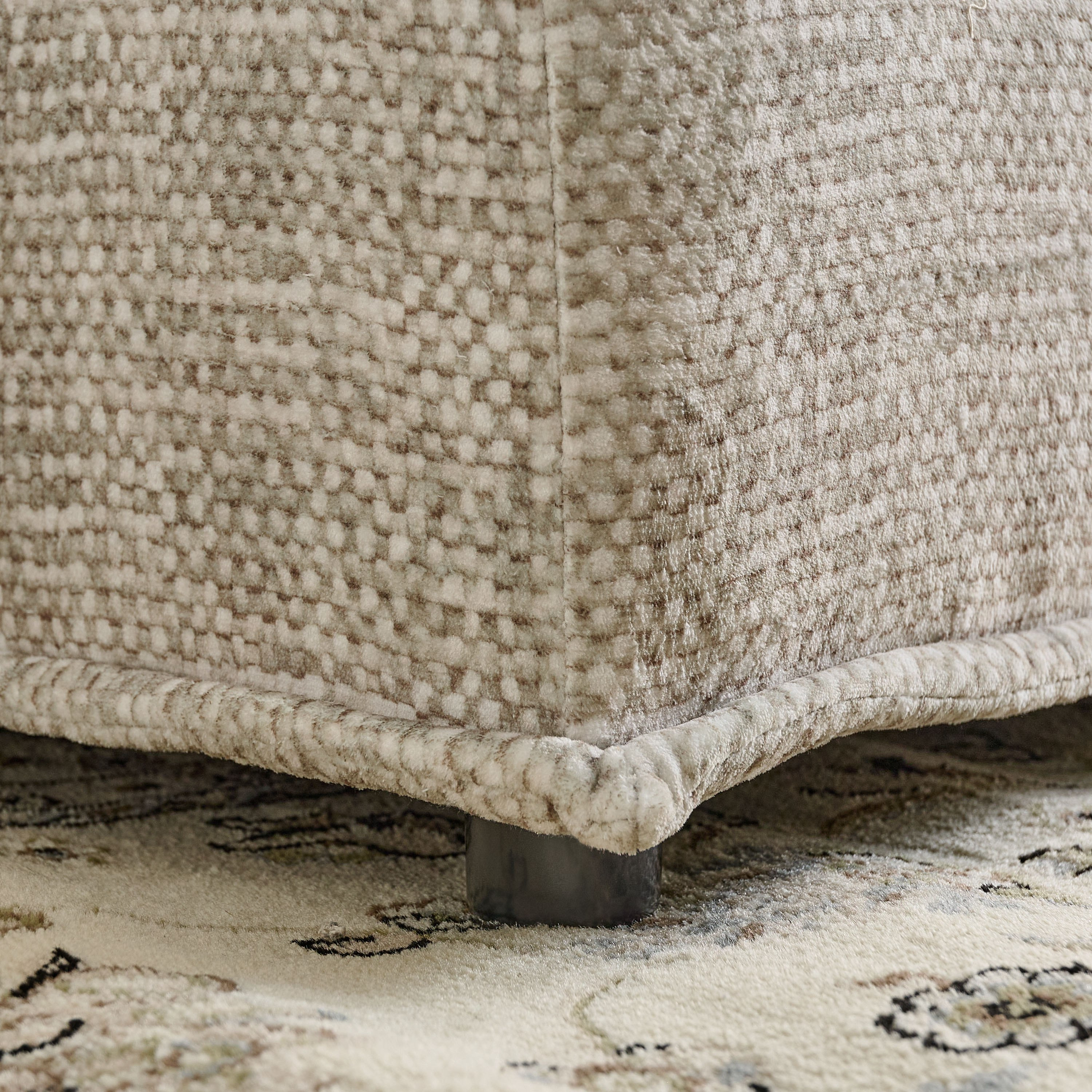 Movo Diyar Fabric Majlis Chair-hbxlivingroom-sofasandarmchairs-modularsofas-image-7