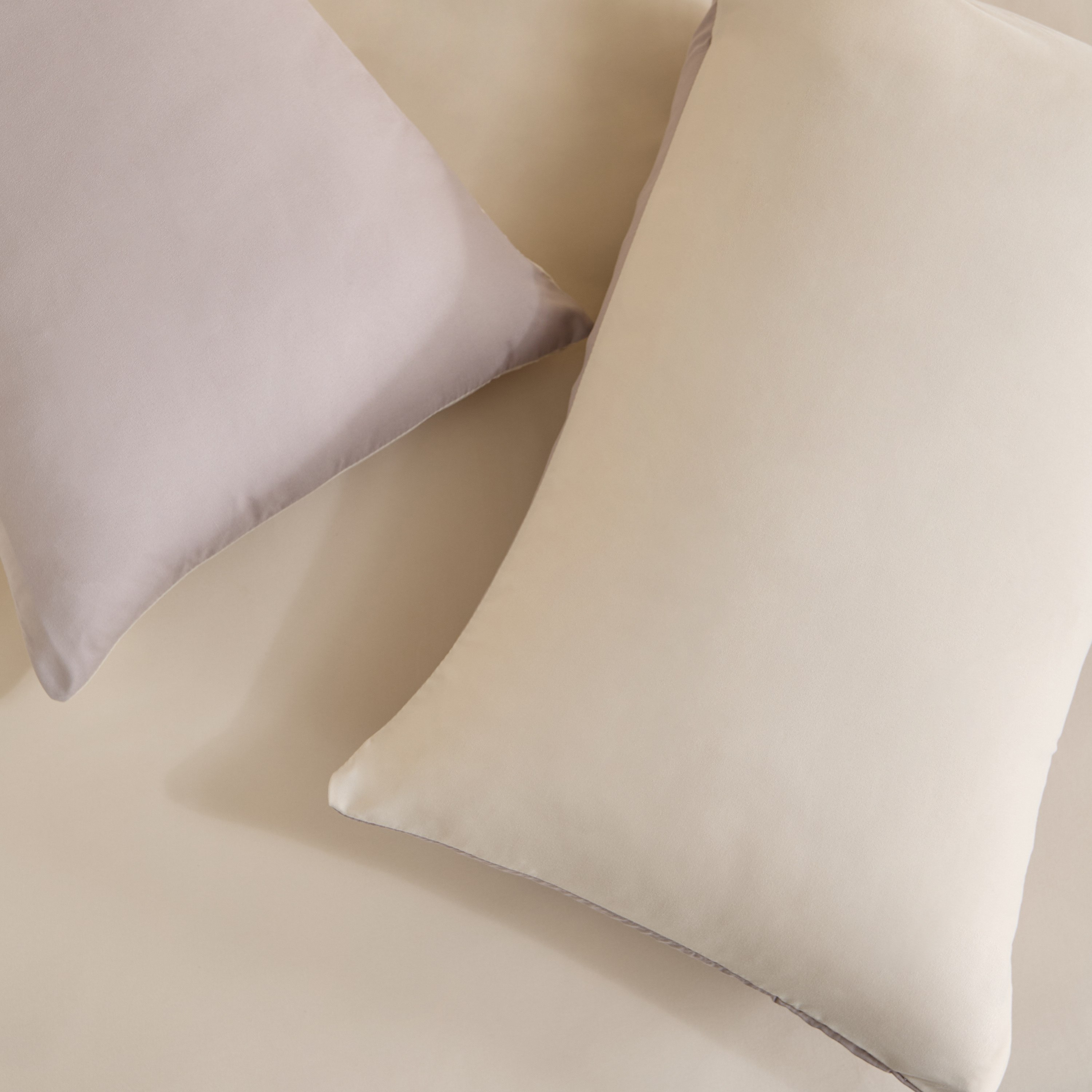 Luno Sleep Ease Hotel Collection 4-Piece Reversible Microfiber Twin BIAB Comforter Set - 160x220 cm-hbxhomeware-hbxbedroom-image-7