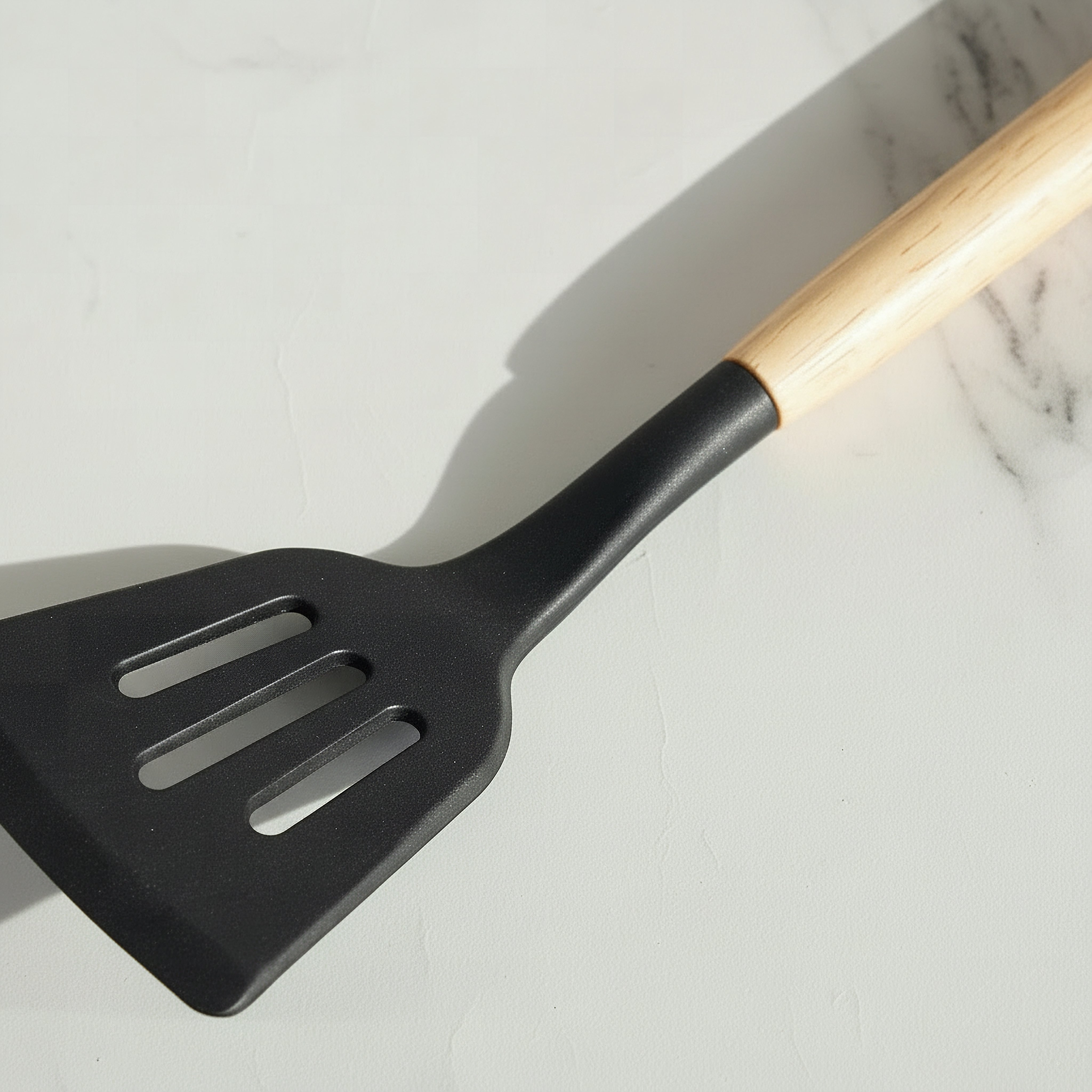 ملعقة تقليب بفتحات من ناتشوريل - 31.5 سم-hbxhomeware-hbxkitchen-image-3