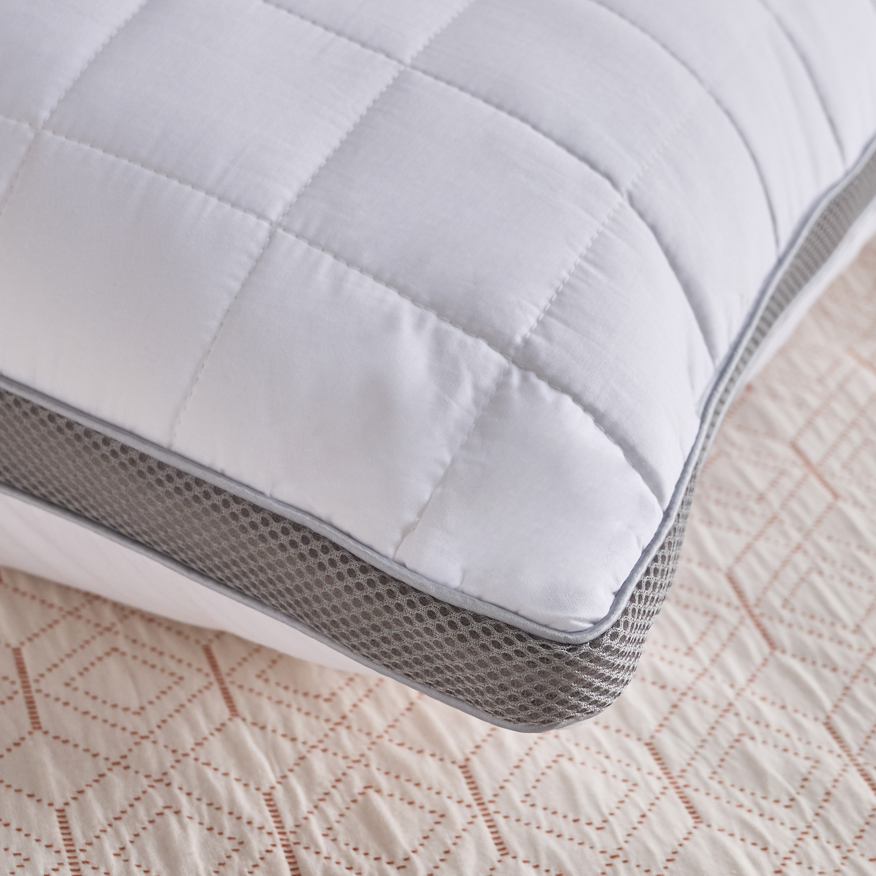 Cool Comfort Ball Fiber Breathable Quilted Pillow - 50x70+3 cm-hbxhomeware-hbxbedroom-image-4