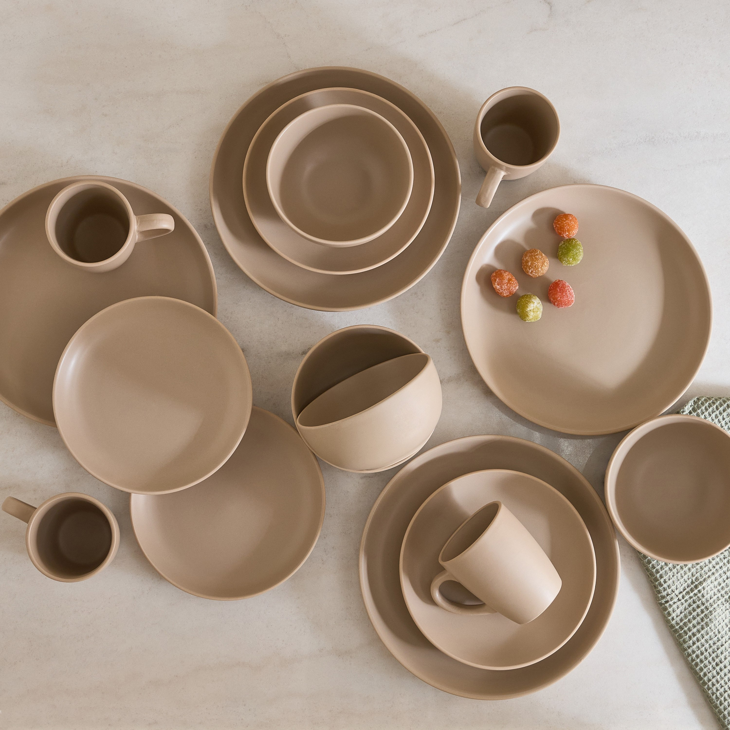 Elegenza Olivia 16-Piece Dinner Set - Serves 4-hbxdiningroom-tabletop-dinnersets-image-1