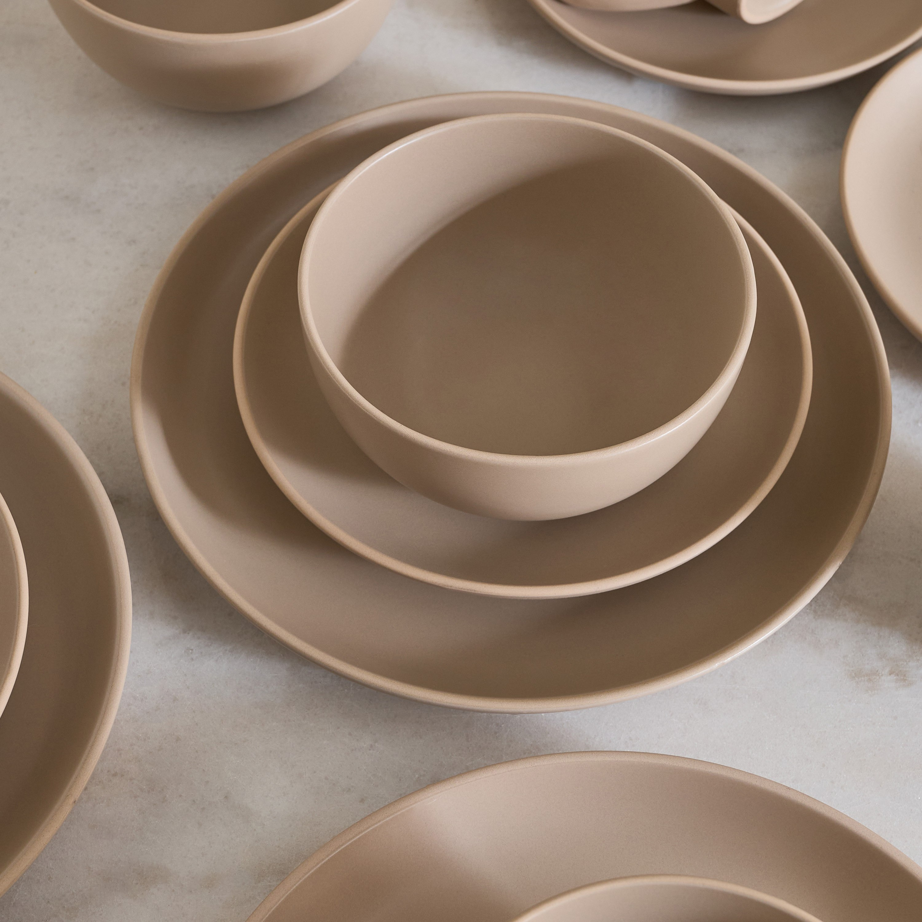 Elegenza Olivia 16-Piece Dinner Set - Serves 4-hbxdiningroom-tabletop-dinnersets-image-3