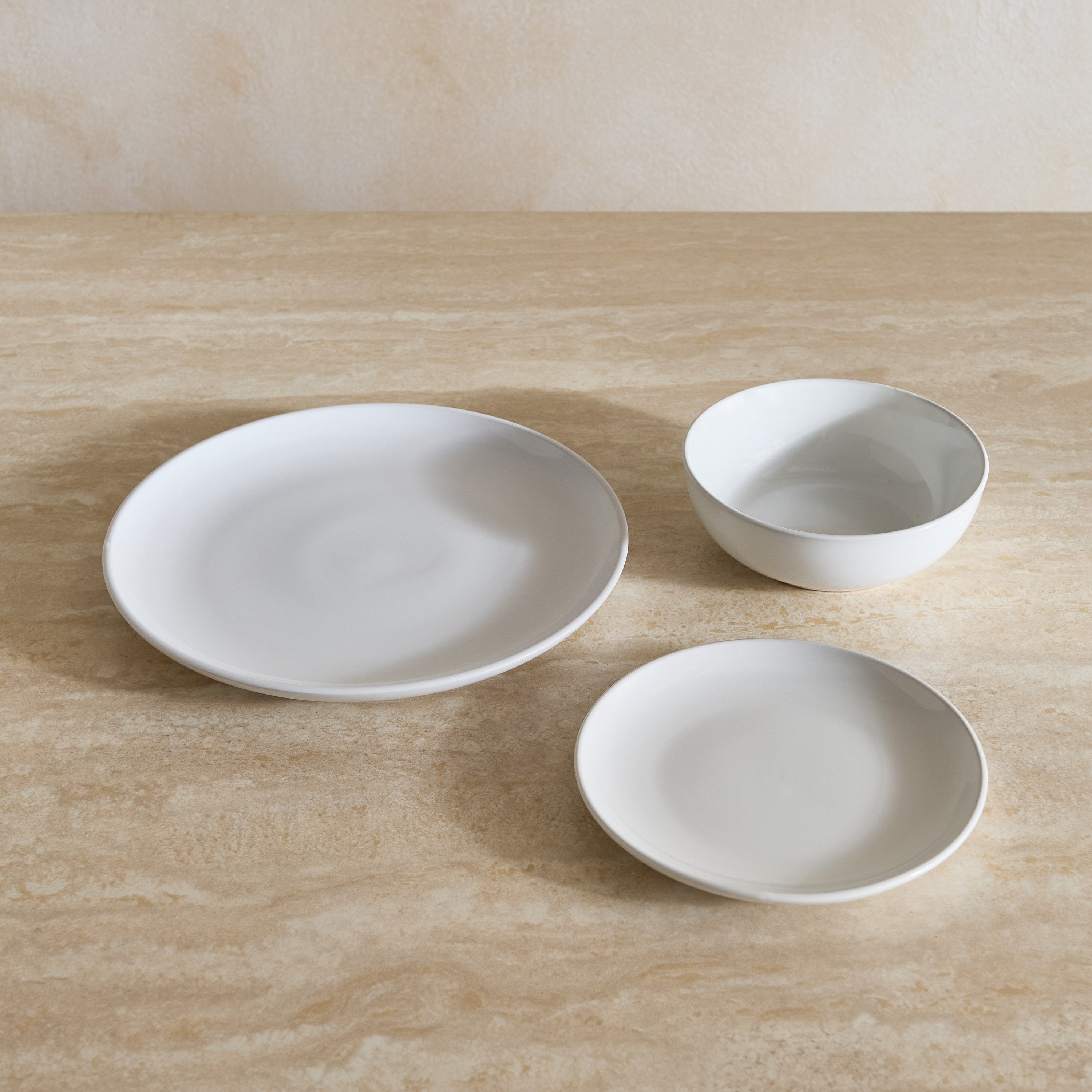 طقم عشاء 12 قطعة كريمسون من إليجنزا - يخدم 4 أفراد-hbxdiningroom-tabletop-dinnersets-image-2