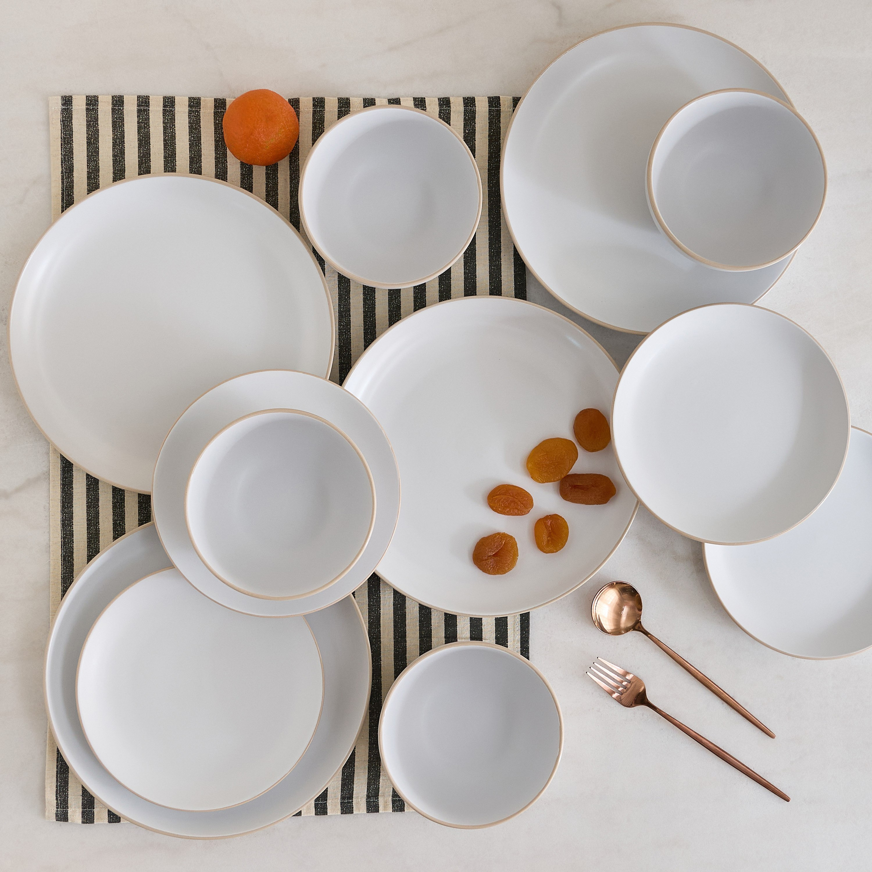 طقم عشاء 12 قطعة أوليفيا من إليجنزا - يخدم 4 أفراد-hbxdiningroom-tabletop-dinnersets-image-1